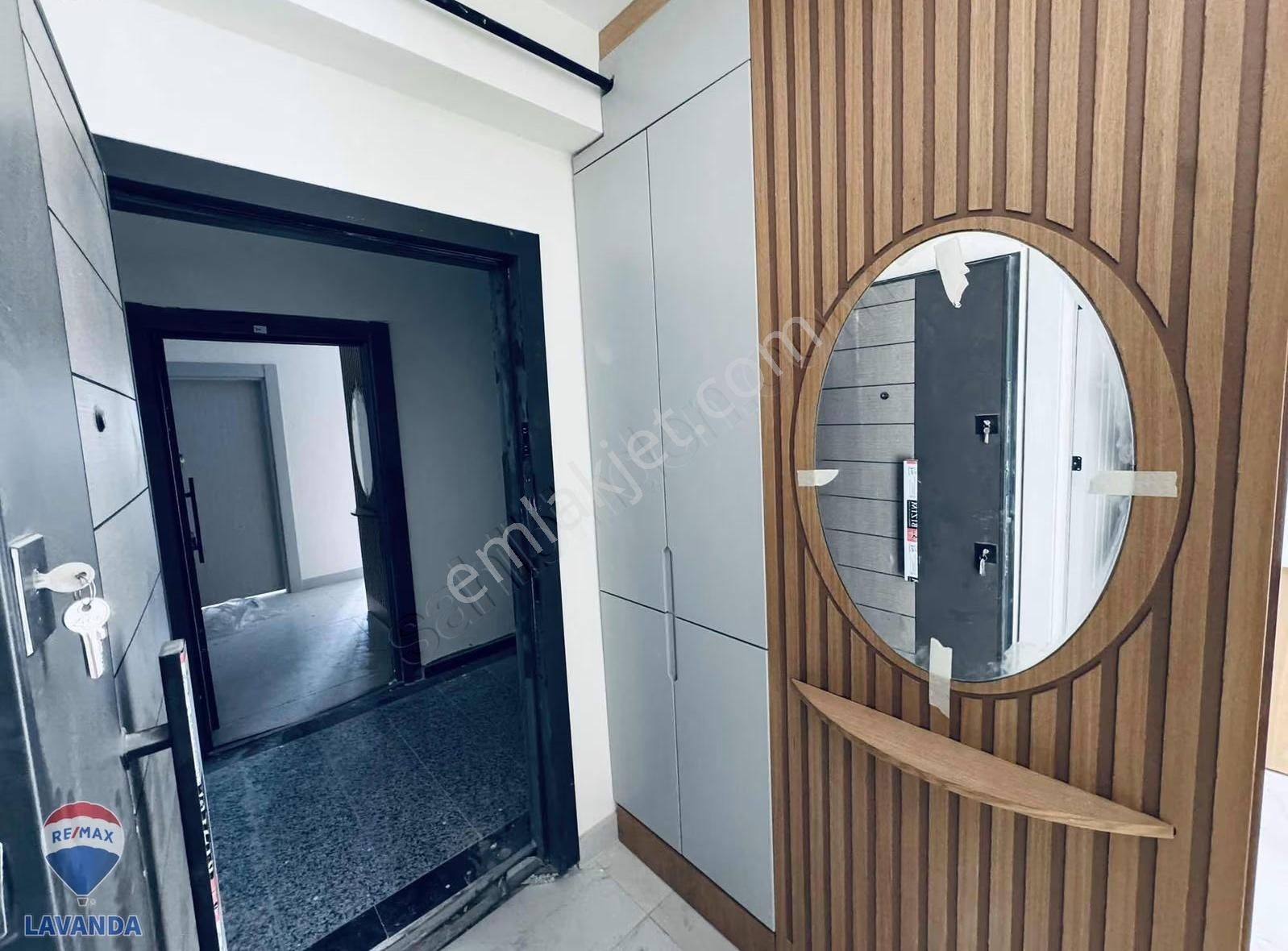 Şehrin Merkezinde Ultra Lüx 1+1 Daire - Görsel 15