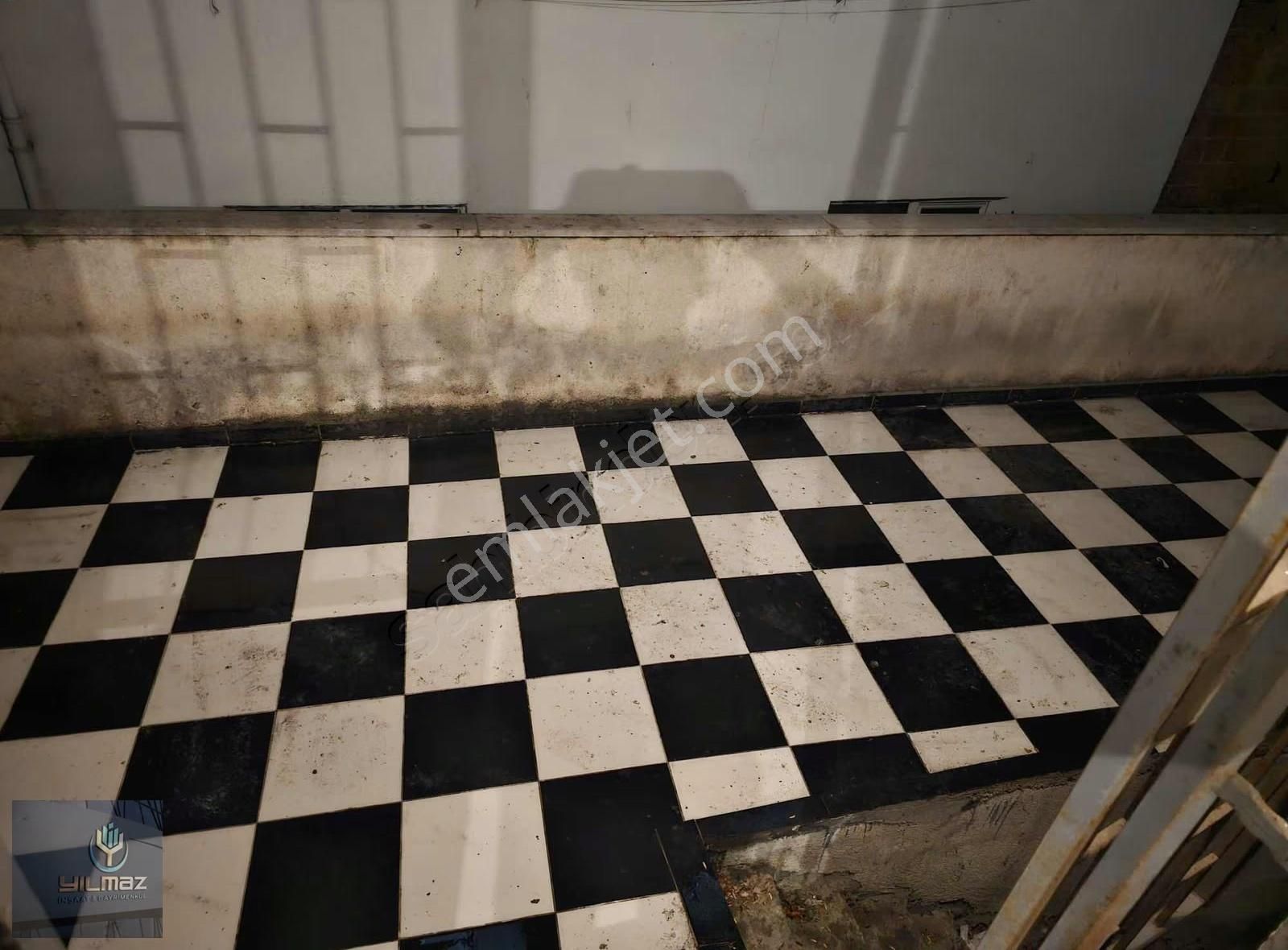 Esenyurtta Sağlıkocağı Karşısında Satılık Dükkan Ve Daire - Görsel 24