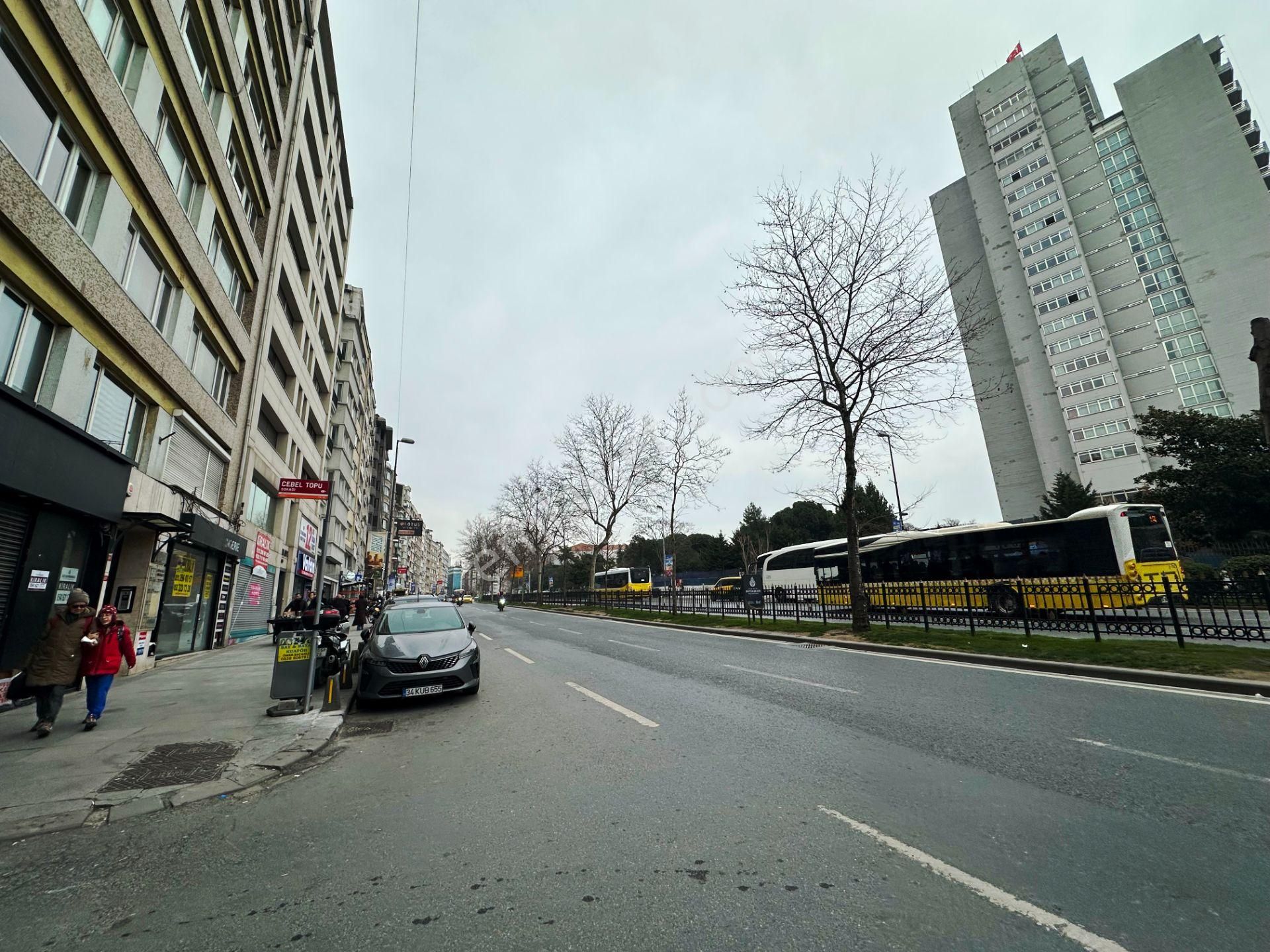 Şişli Cumhuriyet Cad.90m2 Masrafsız Balkonlu 1.kat Kiralık 2+1 - Görsel 34