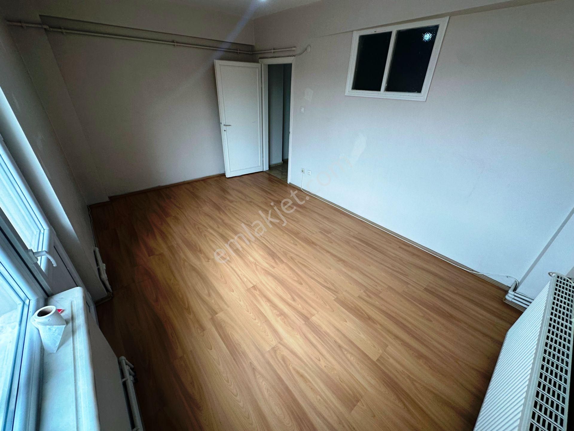 Şişli Cumhuriyet Cad.90m2 Masrafsız Balkonlu 1.kat Kiralık 2+1 - Görsel 8