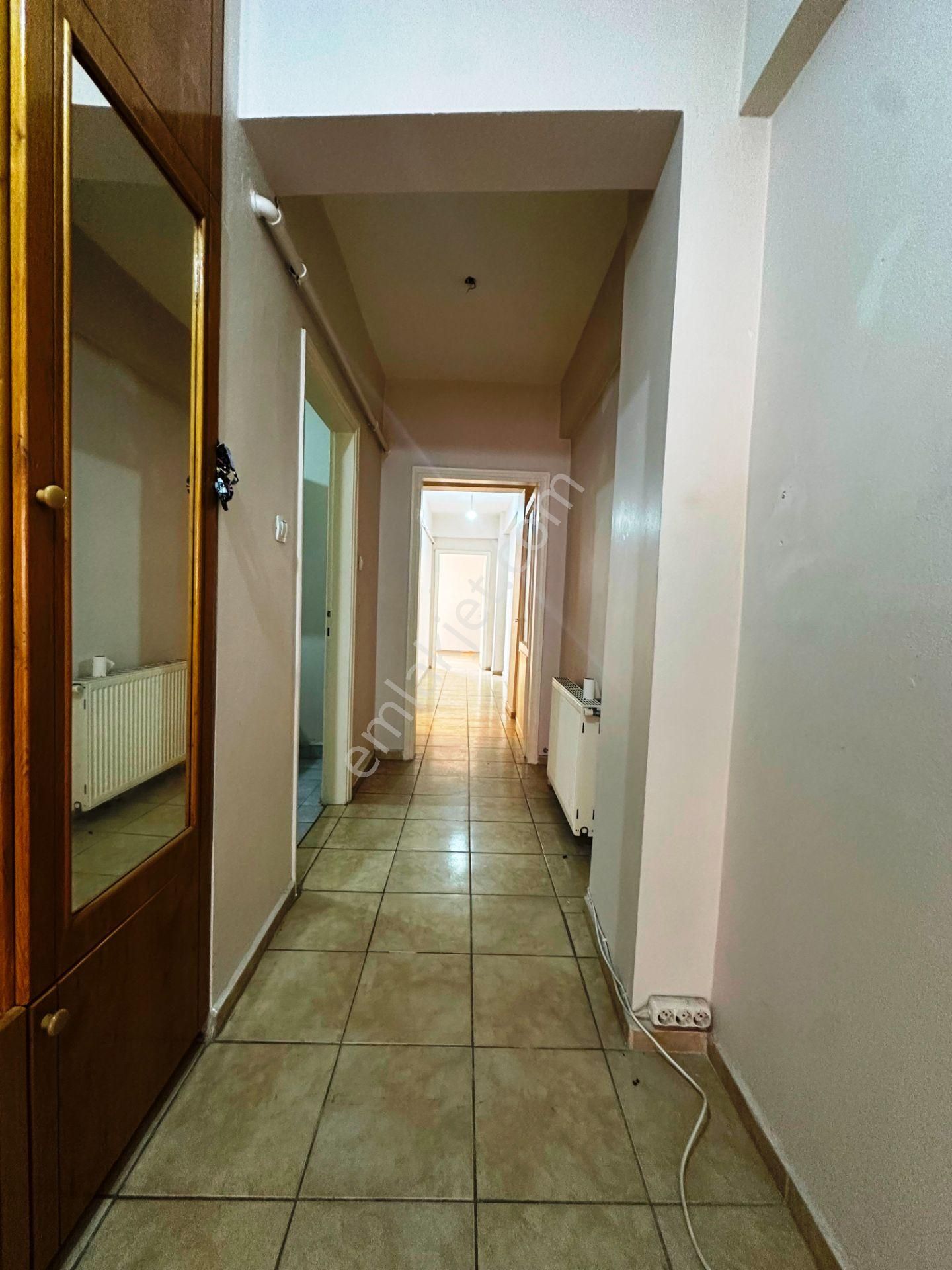 Şişli Cumhuriyet Cad.90m2 Masrafsız Balkonlu 1.kat Kiralık 2+1 - Görsel 16