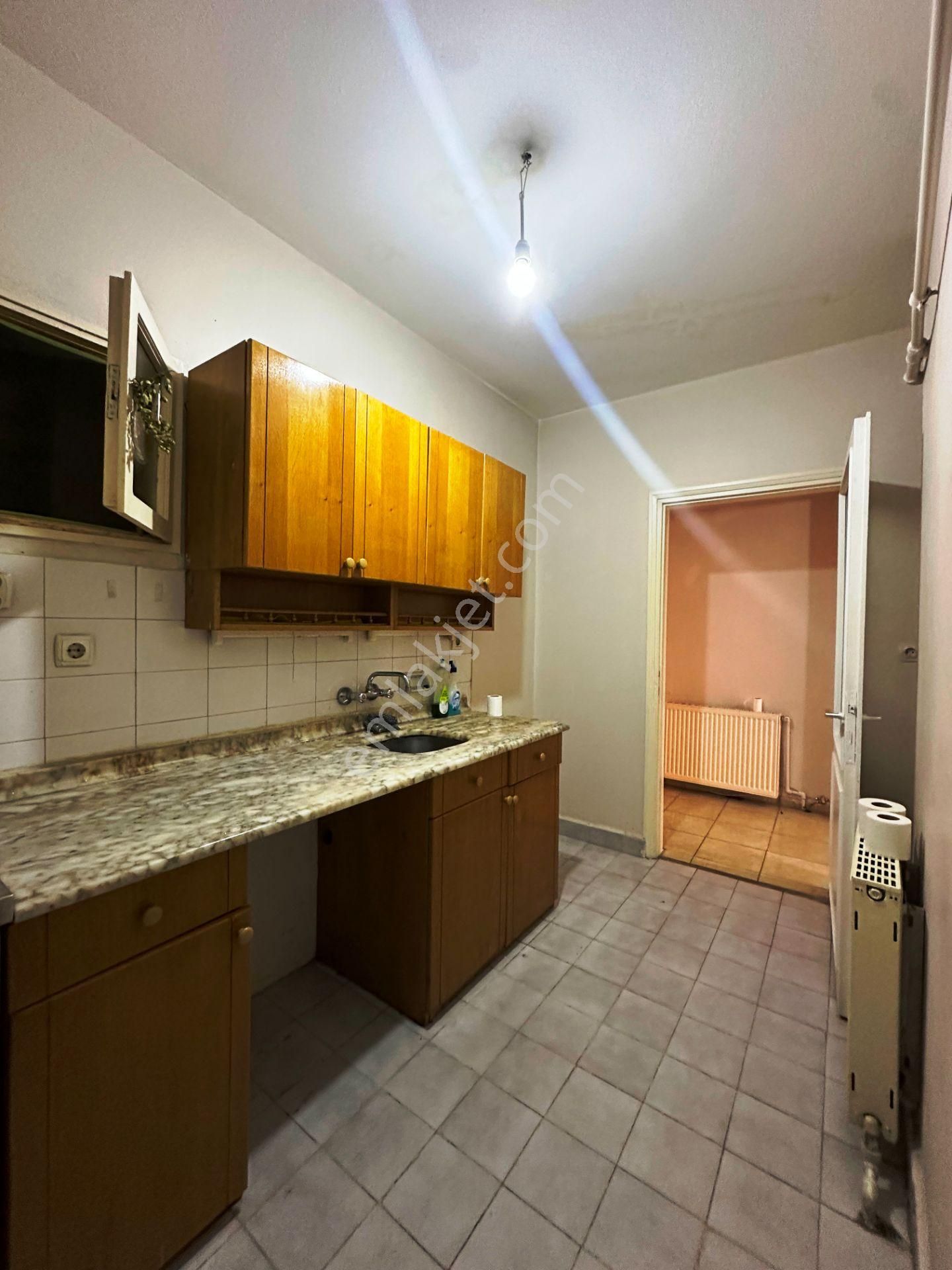 Şişli Cumhuriyet Cad.90m2 Masrafsız Balkonlu 1.kat Kiralık 2+1 - Görsel 21