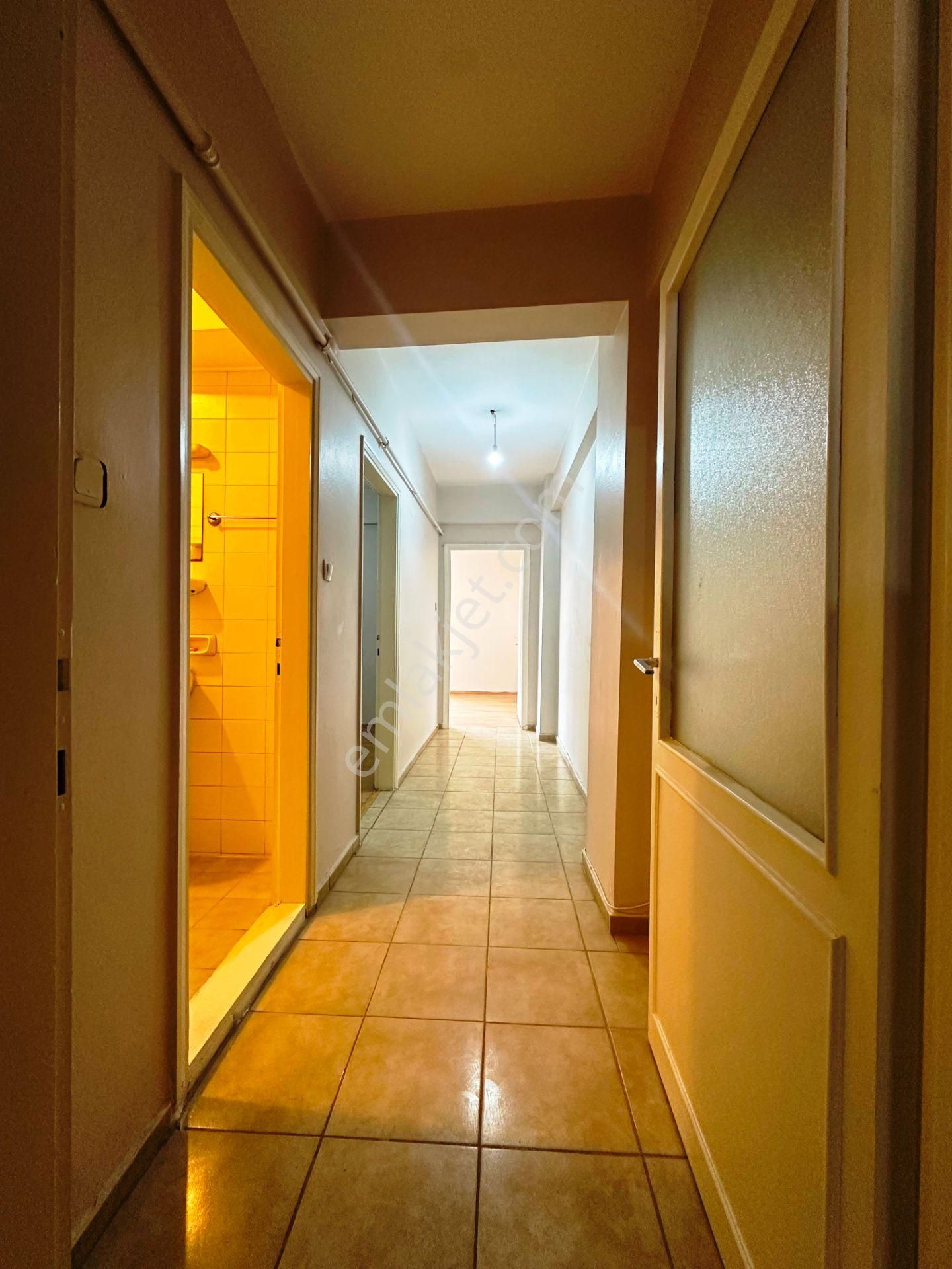 Şişli Cumhuriyet Cad.90m2 Masrafsız Balkonlu 1.kat Kiralık 2+1 - Görsel 14