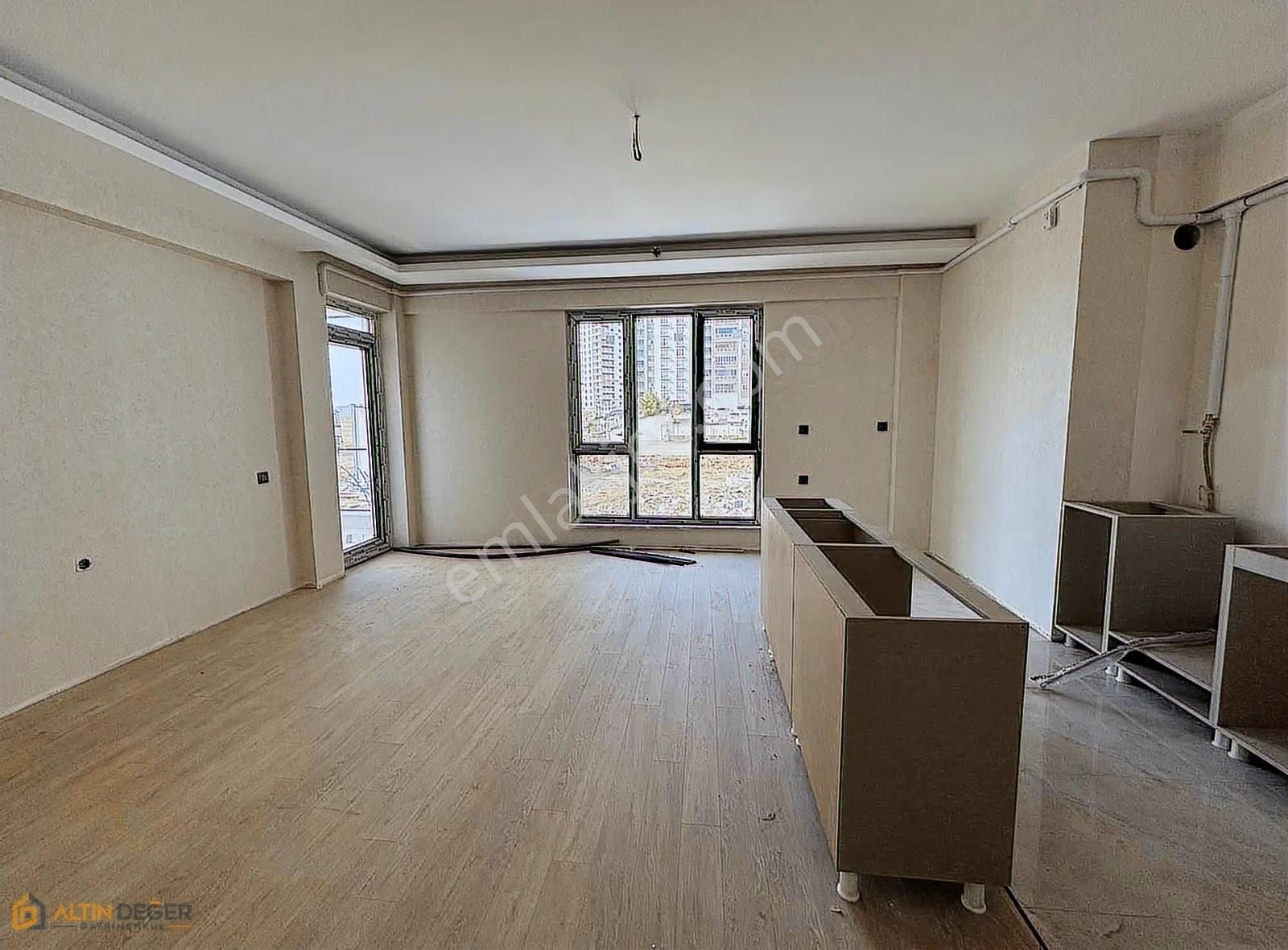 Şehitlik Site İçersinde Kapalı Otoparklı 2+1 Satılık Daire - Görsel 8