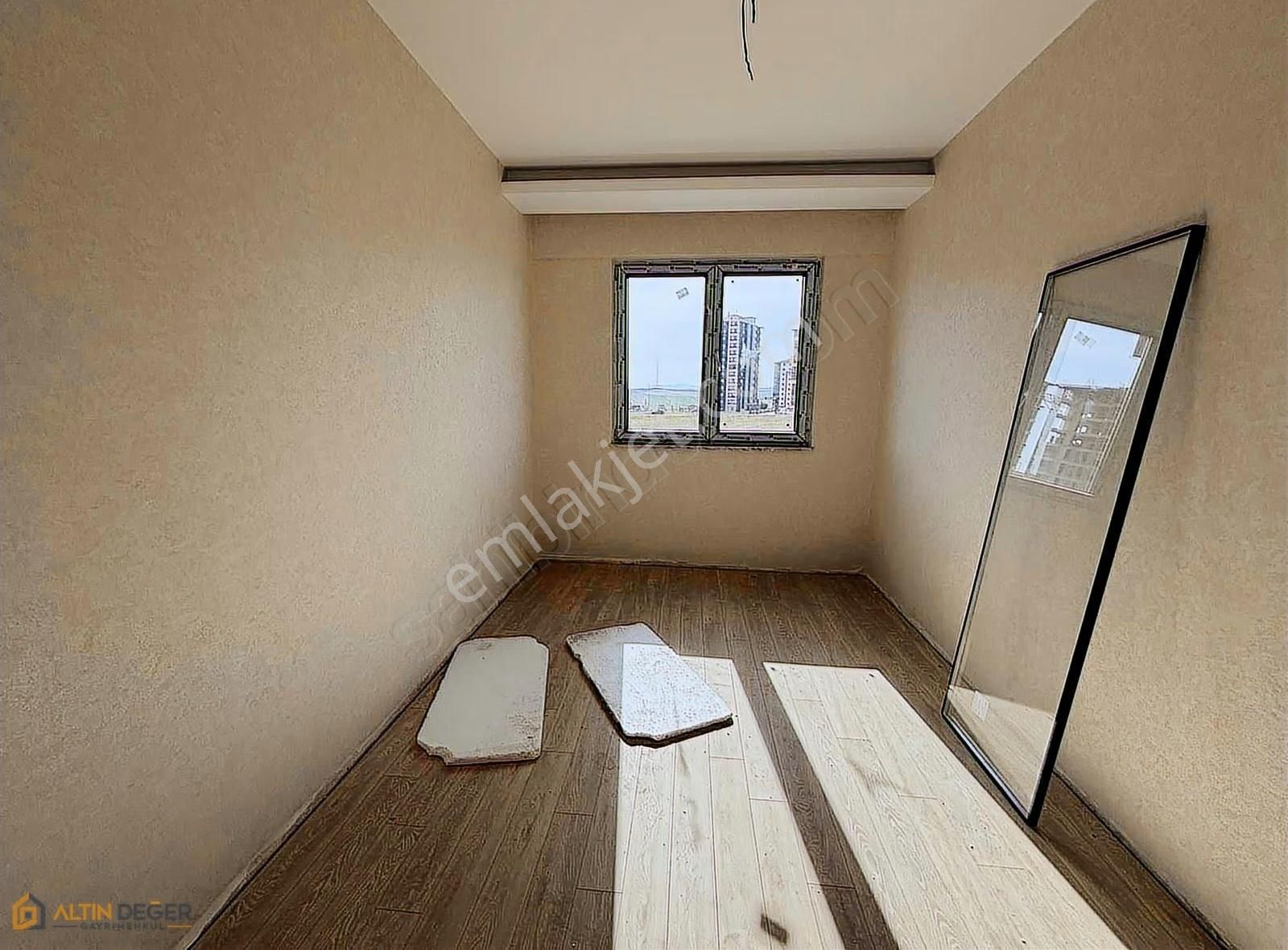 Şehitlik Site İçersinde Kapalı Otoparklı 2+1 Satılık Daire - Görsel 9