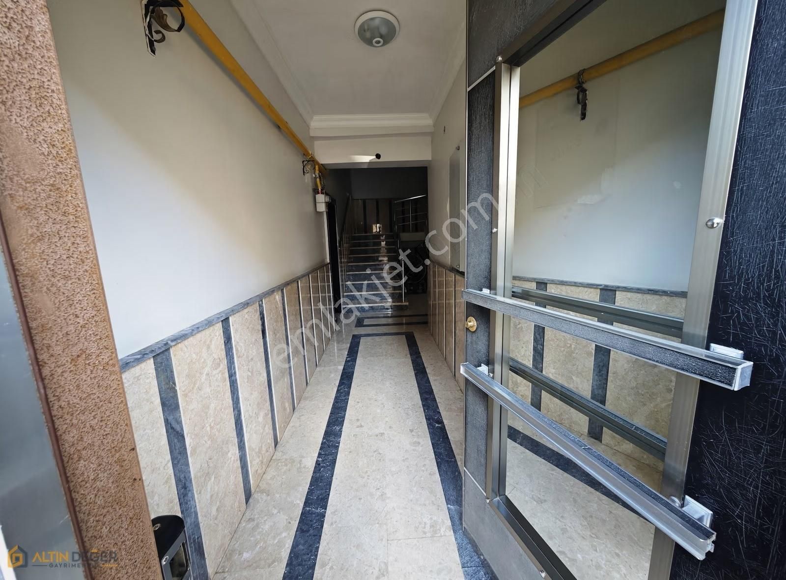 Fatih Mahallesi 3+1 - 145 M2 - 5 Yıllık Acil Satılık Daire - Görsel 8