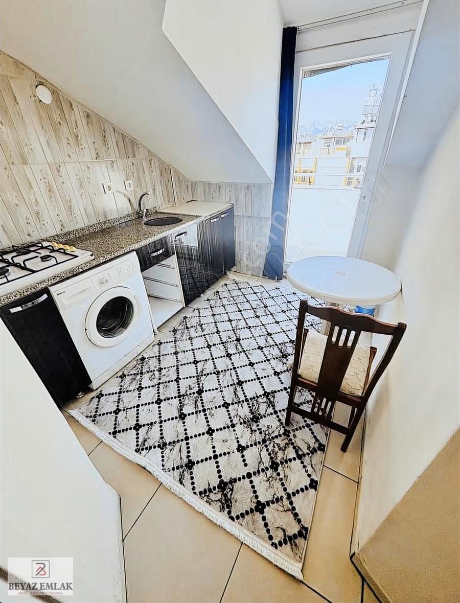 Gülveren'de Üni'ye 2dk 2+1 Teraslı Eşyalı Temiz Daire 16.000tl - Görsel 26