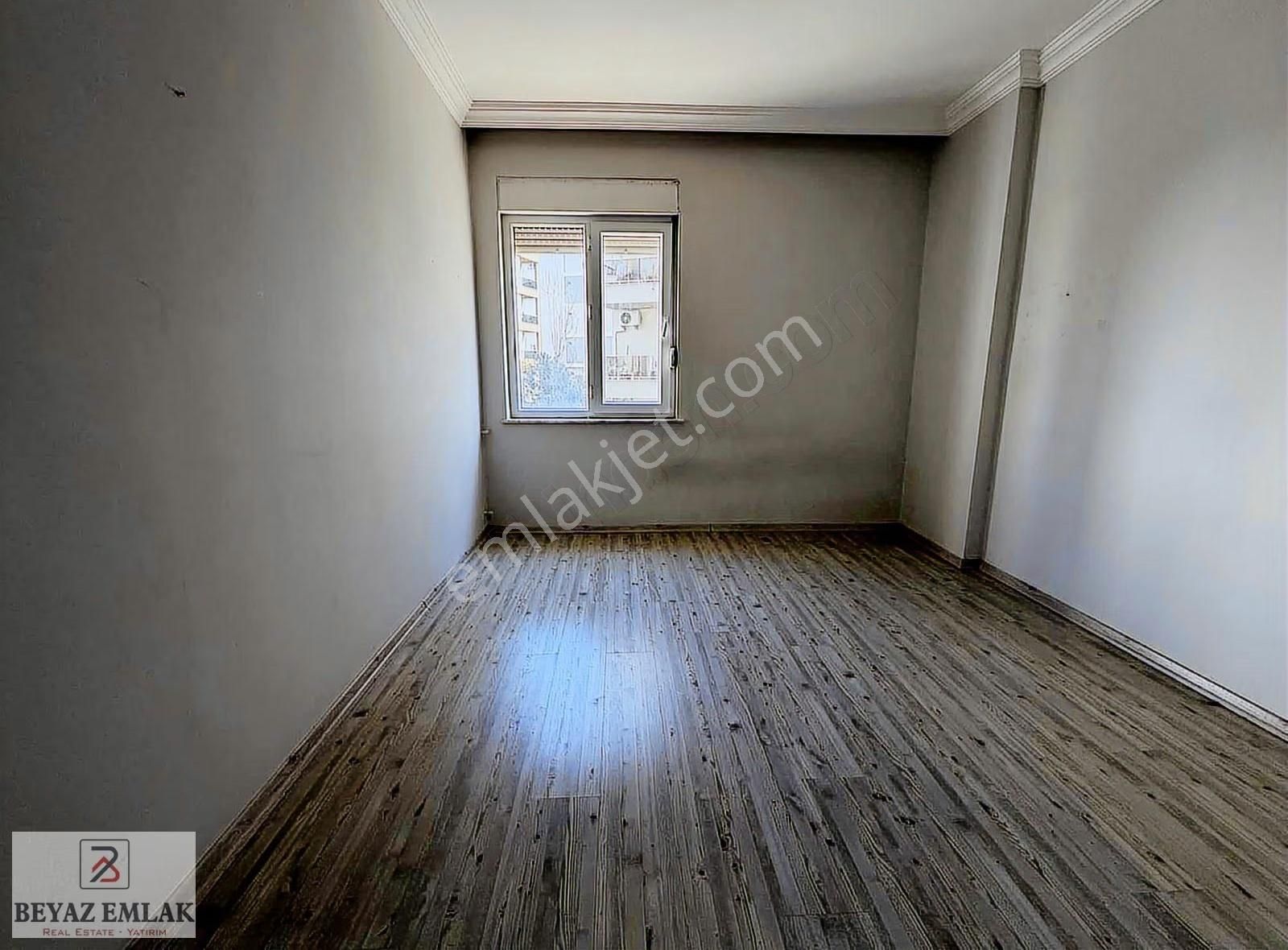 75 Yıl Cad. 1 Dk Mesafede Katta-balkonlu Bölgenin En Geniş 2+1 - Görsel 5