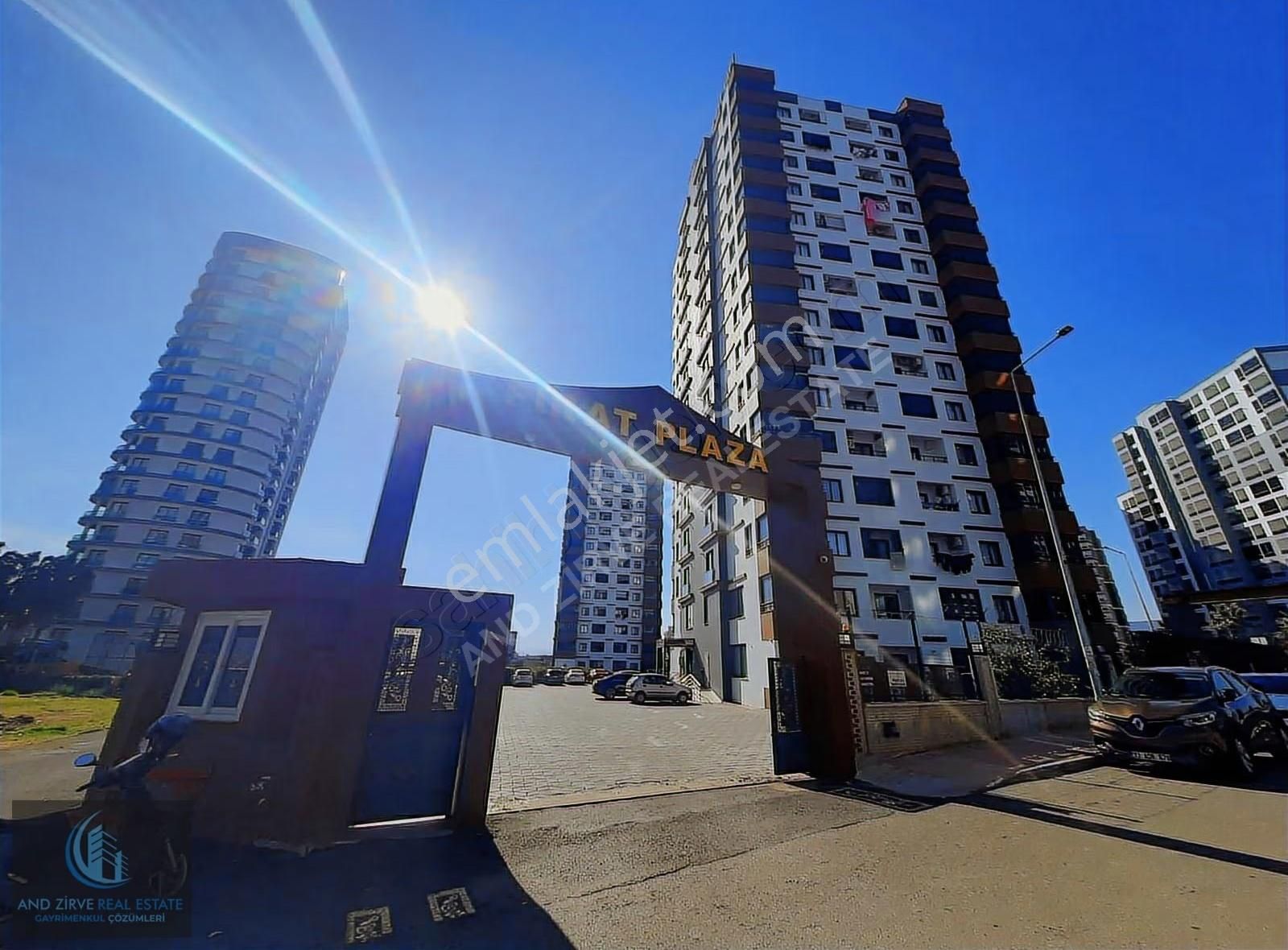 Akdeniz Mah'de Havuzlu Kombili İskanlı 2.5+1 Daire - Görsel 17