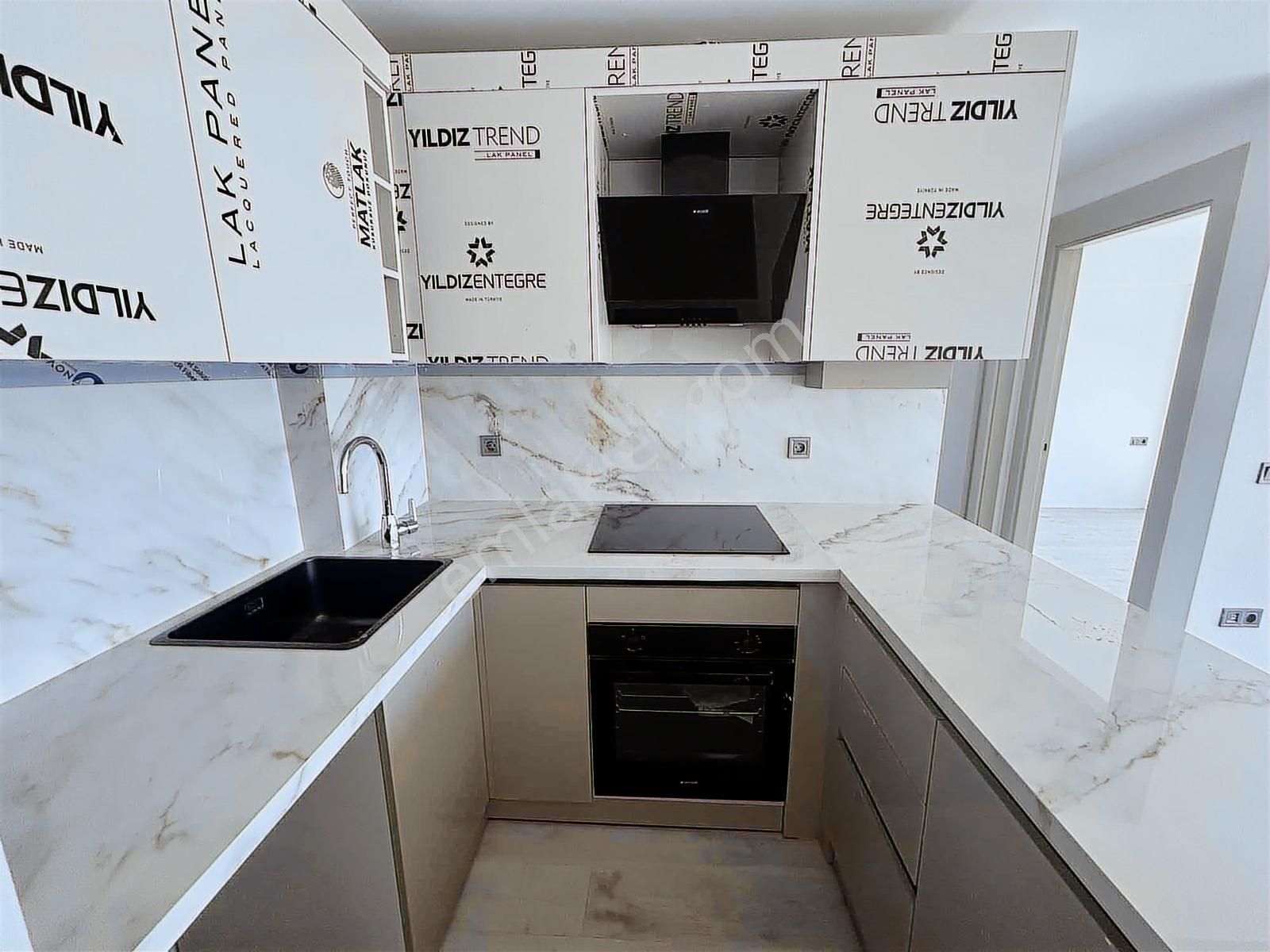 Hayal Bodrum 2+1 Esyasız Kiralık Ara Kat Daire - Görsel 14