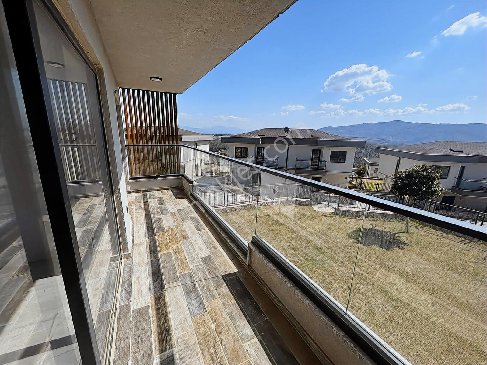 Hayal Bodrum 2+1 Esyasız Kiralık Ara Kat Daire - Görsel 25