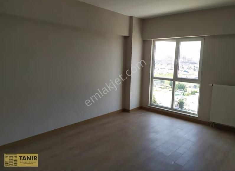 Referans Bahçeşehir Kiralık Lüx Site İçinde Göl Manzaralı Daire - Görsel 6