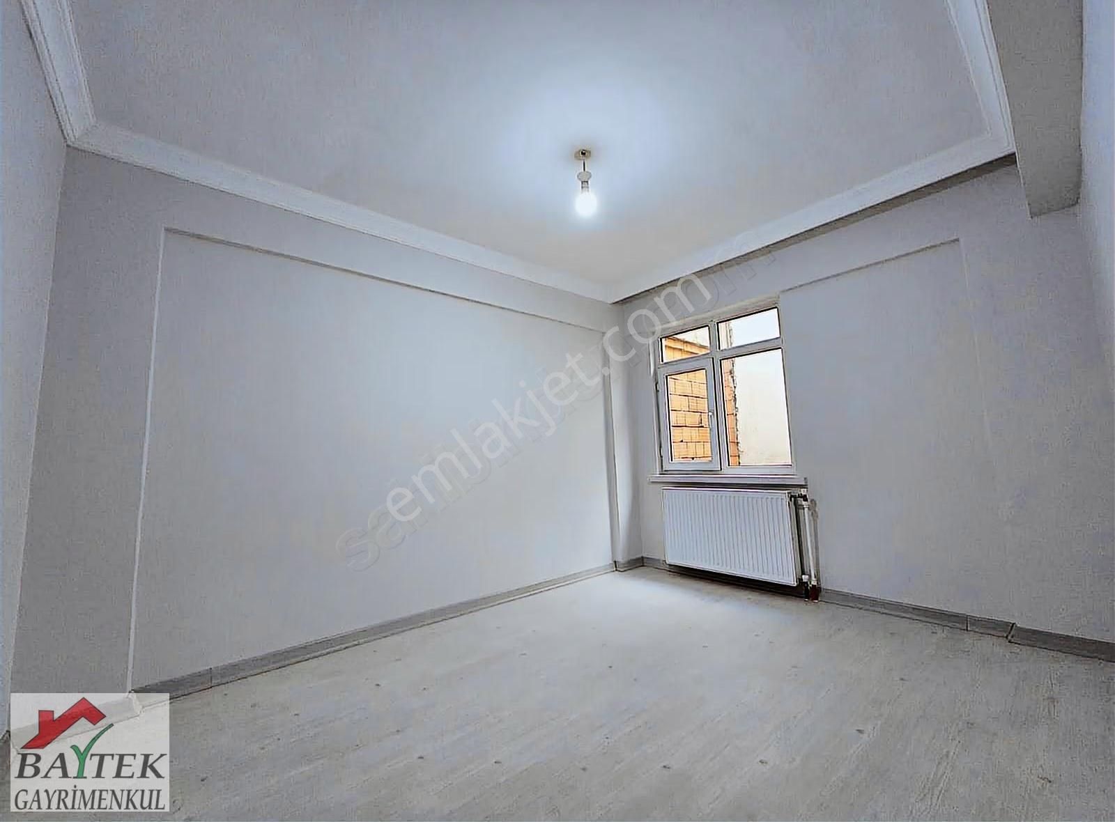 Dikmen'de İçi Full Yapılı Açık Otoparklı Ön Cephe Ferah 2+1daire - Görsel 11