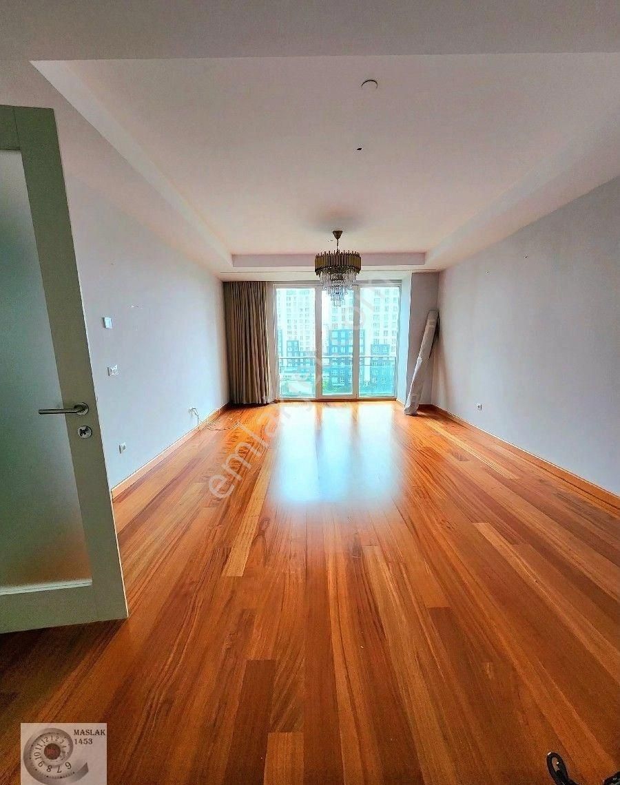 Sarıyer Maslak Mashattan Satılık 3+1 Havuz Cephe Daire - Görsel 5