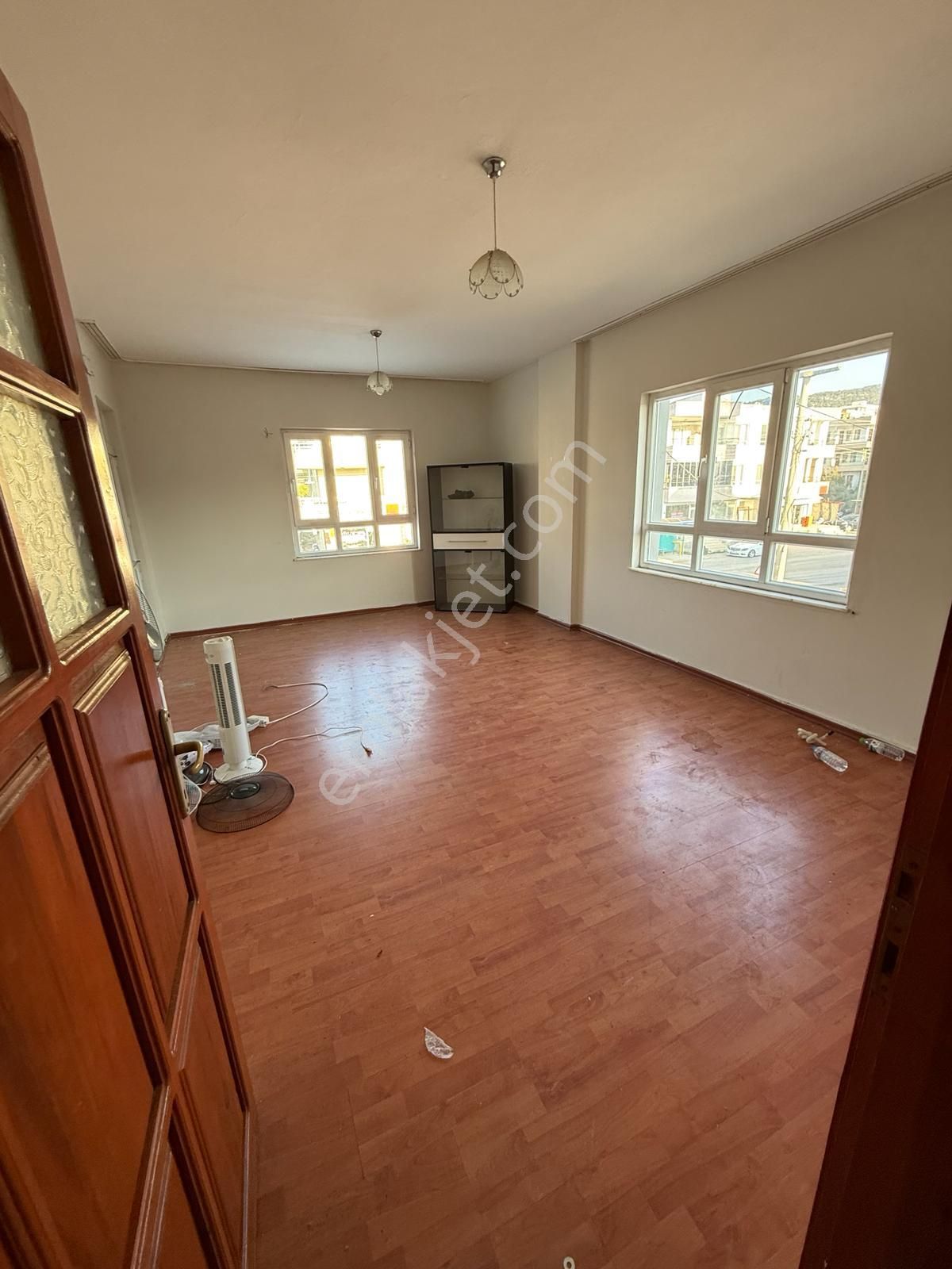 Silifke/gazi Mahallesi 3+1 Bahçeli Kiralık Daire - Görsel 13