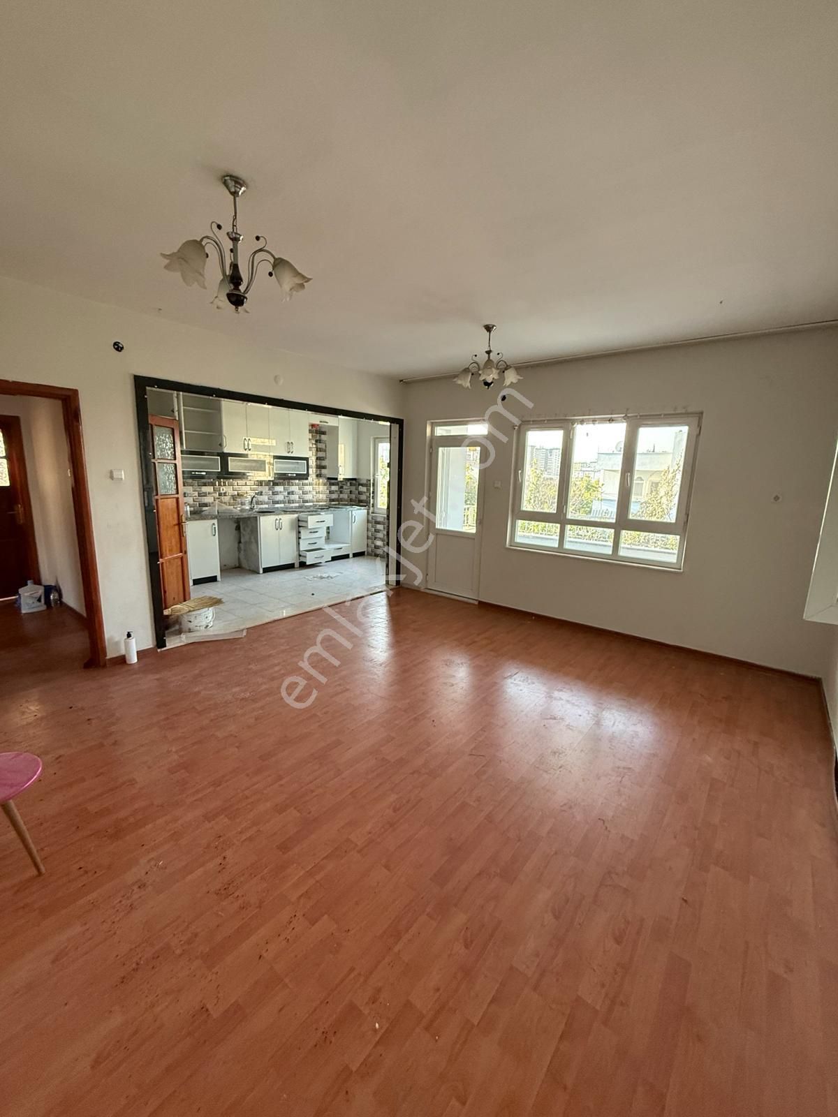 Silifke/gazi Mahallesi 3+1 Bahçeli Kiralık Daire - Görsel 12