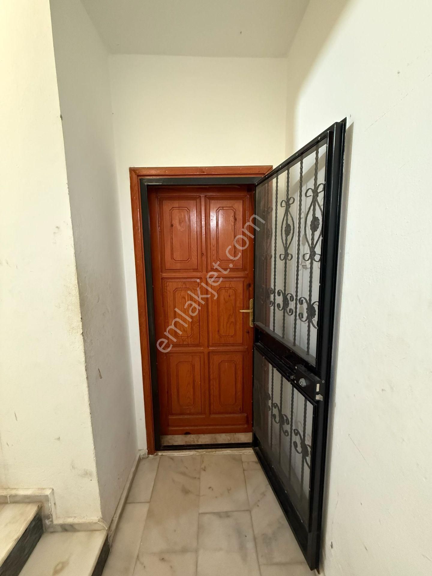 Silifke/gazi Mahallesi 3+1 Bahçeli Kiralık Daire - Görsel 9