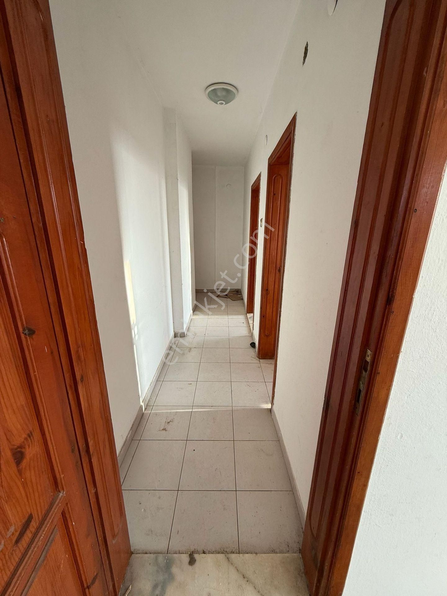 Silifke/gazi Mahallesi 1+1 Bahçeli Kiralık Daire - Görsel 3