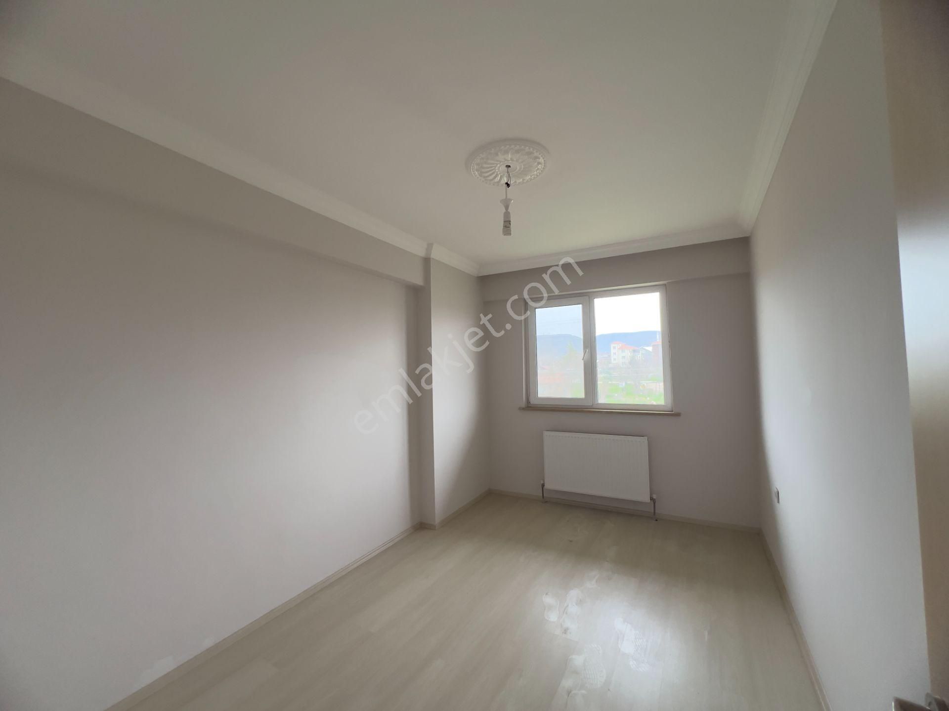Emlakevim - Sakarya Hendek 62 Evler'de 2+1 Satılık Daire !! - Görsel 3