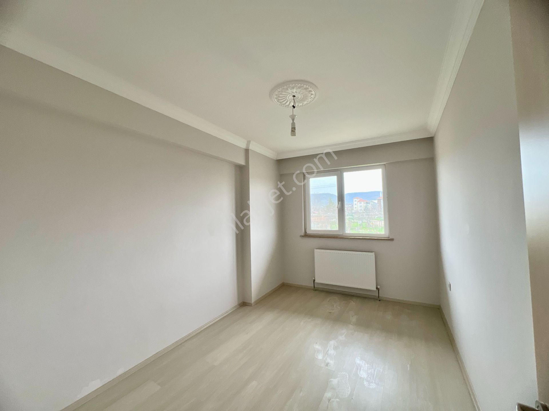 Emlakevim - Sakarya Hendek 62 Evler'de 2+1 Satılık Daire !! - Görsel 4