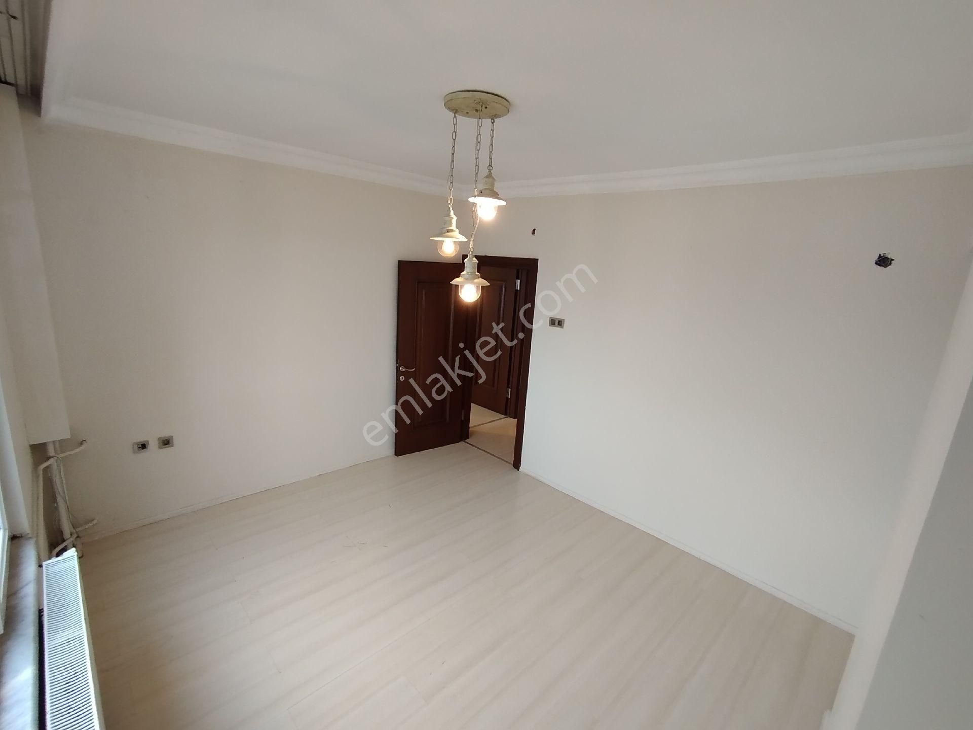 Yeski Emlâk İnşaattan Satılık Merkezi Konumda Caddeye Cephe - Görsel 24