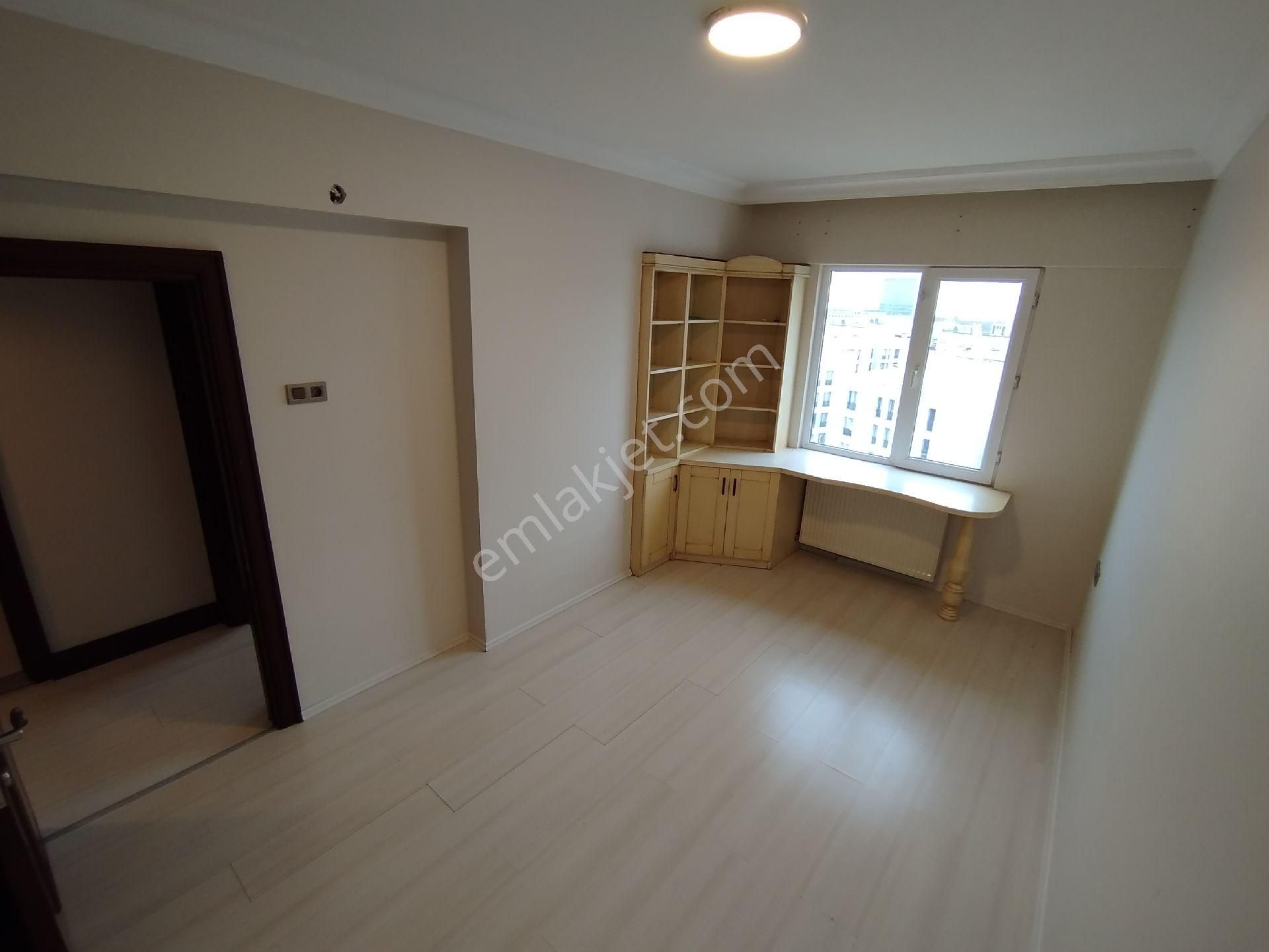 Yeski Emlâk İnşaattan Satılık Merkezi Konumda Caddeye Cephe - Görsel 27