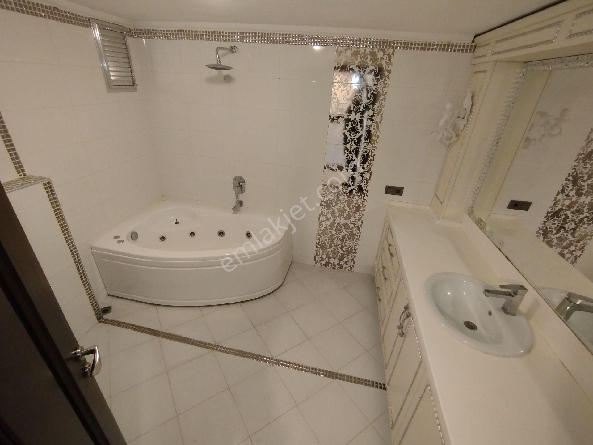 Yeski Emlâk İnşaattan Satılık Merkezi Konumda Caddeye Cephe - Görsel 21