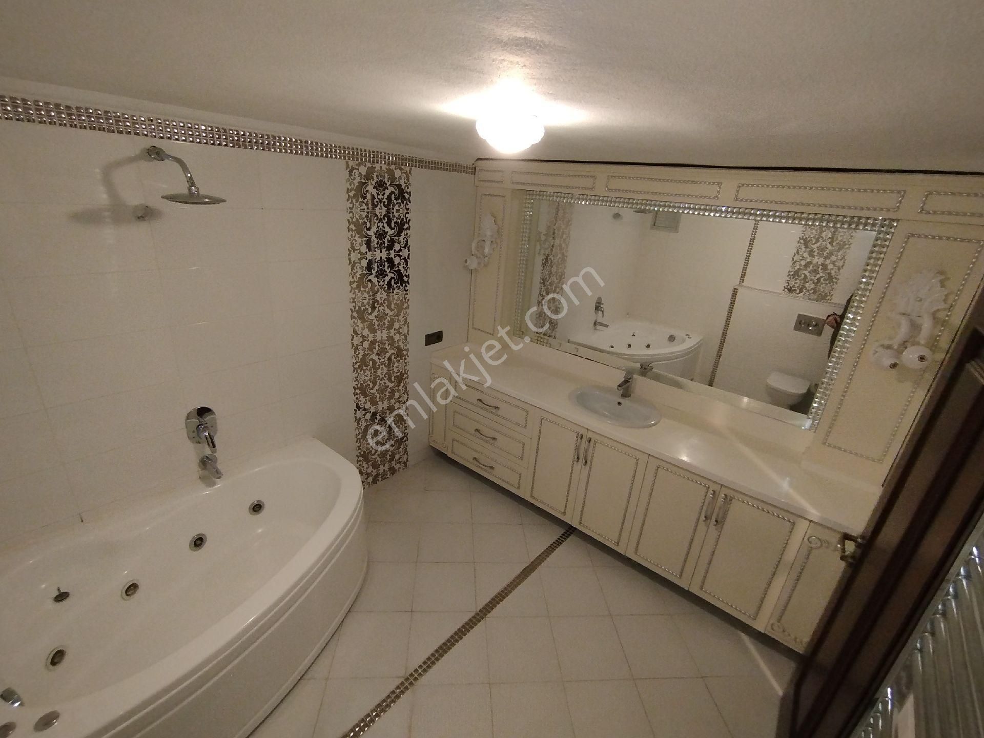 Yeski Emlâk İnşaattan Satılık Merkezi Konumda Caddeye Cephe - Görsel 22