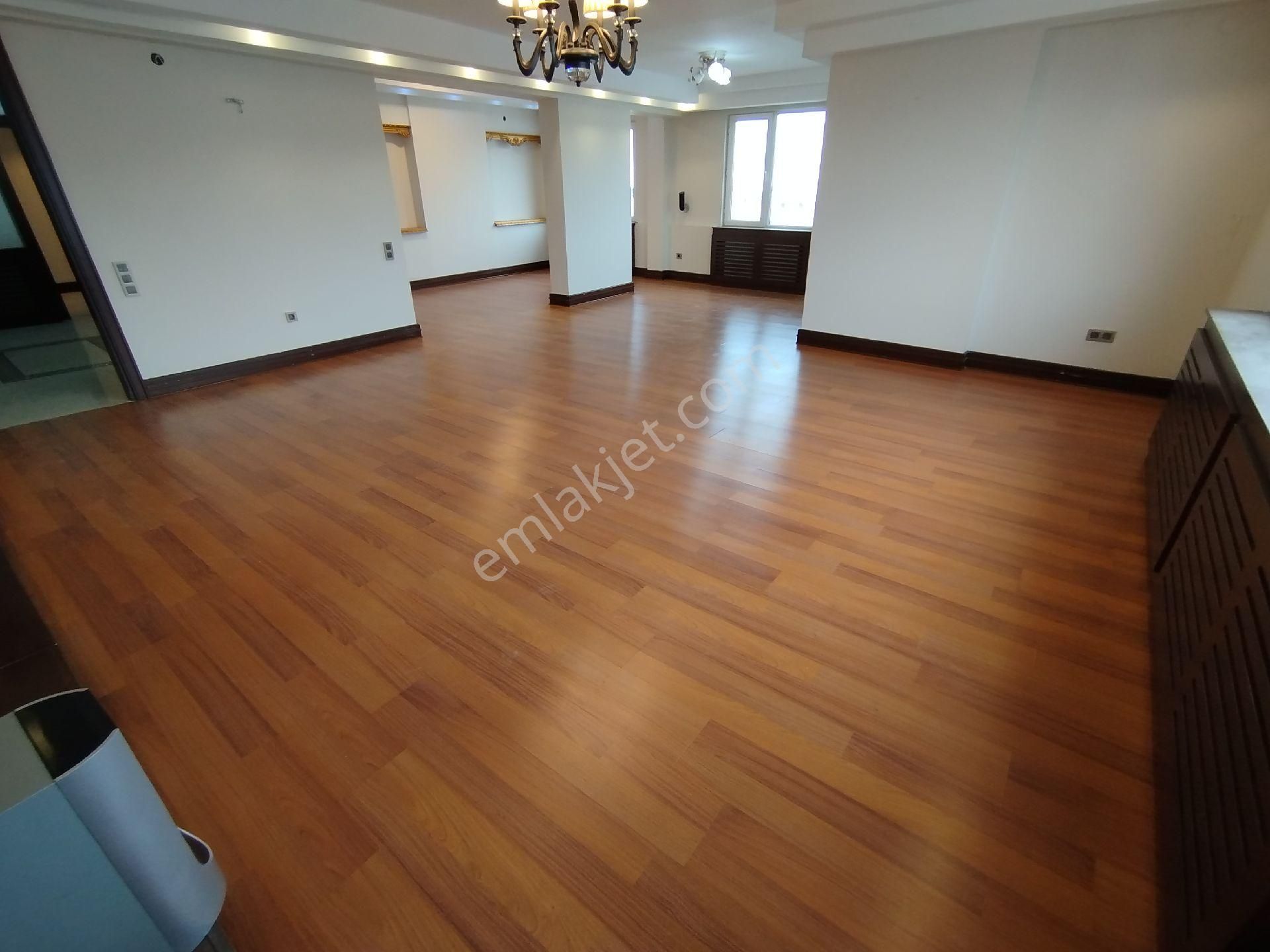 Yeski Emlâk İnşaattan Satılık Merkezi Konumda Caddeye Cephe - Görsel 6