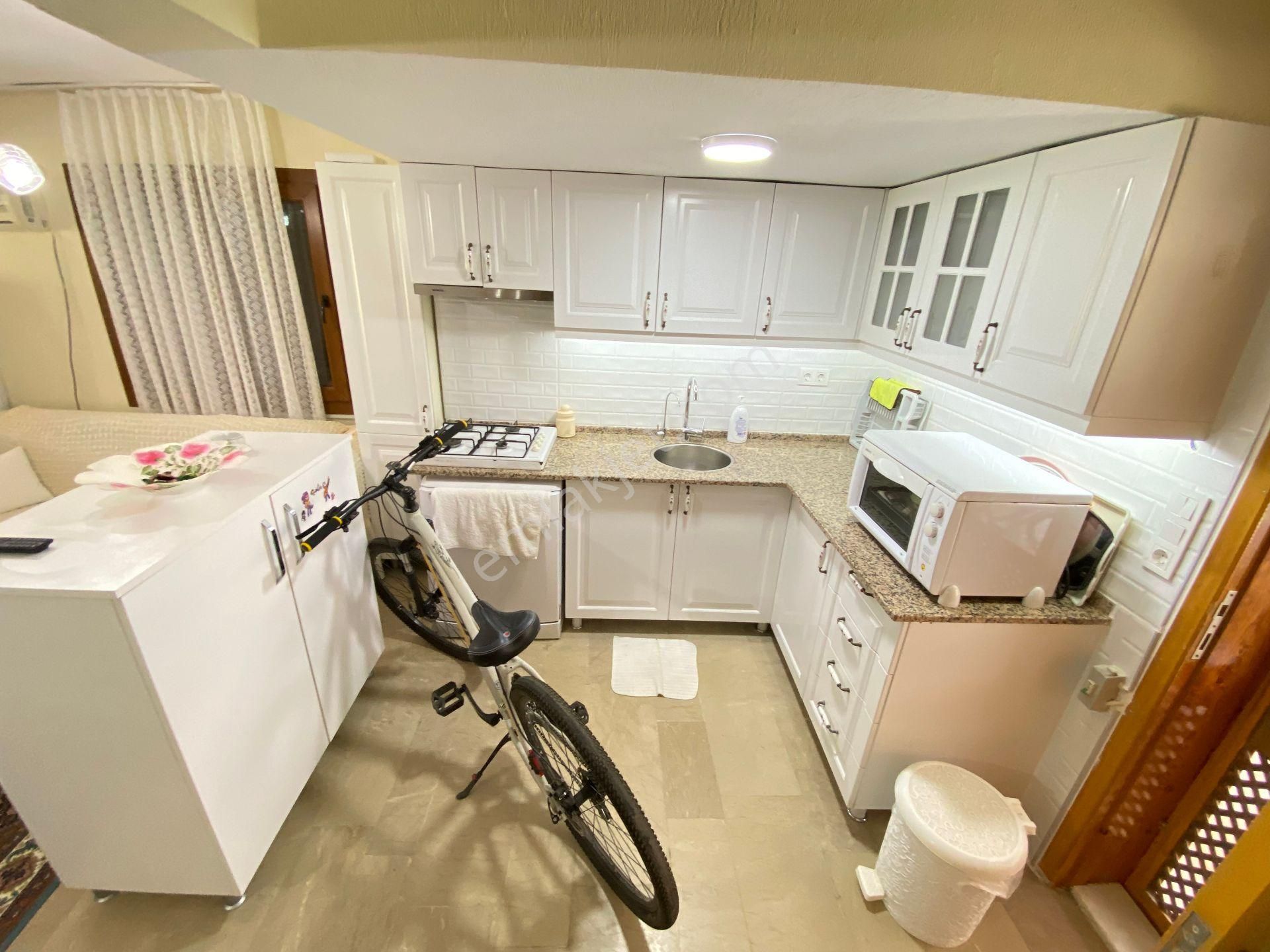 Seferihisar Meltem Tur Sitesi’nde Denize 350m, Havuzlu, 4+1 Müstakil Tadında Villa! - Görsel 14