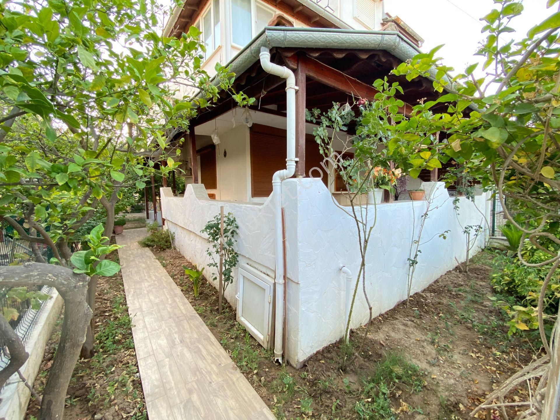 Seferihisar Meltem Tur Sitesi’nde Denize 350m, Havuzlu, 4+1 Müstakil Tadında Villa! - Görsel 5