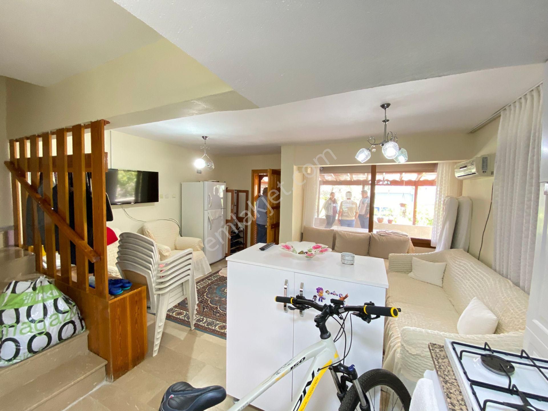 Seferihisar Meltem Tur Sitesi’nde Denize 350m, Havuzlu, 4+1 Müstakil Tadında Villa! - Görsel 12