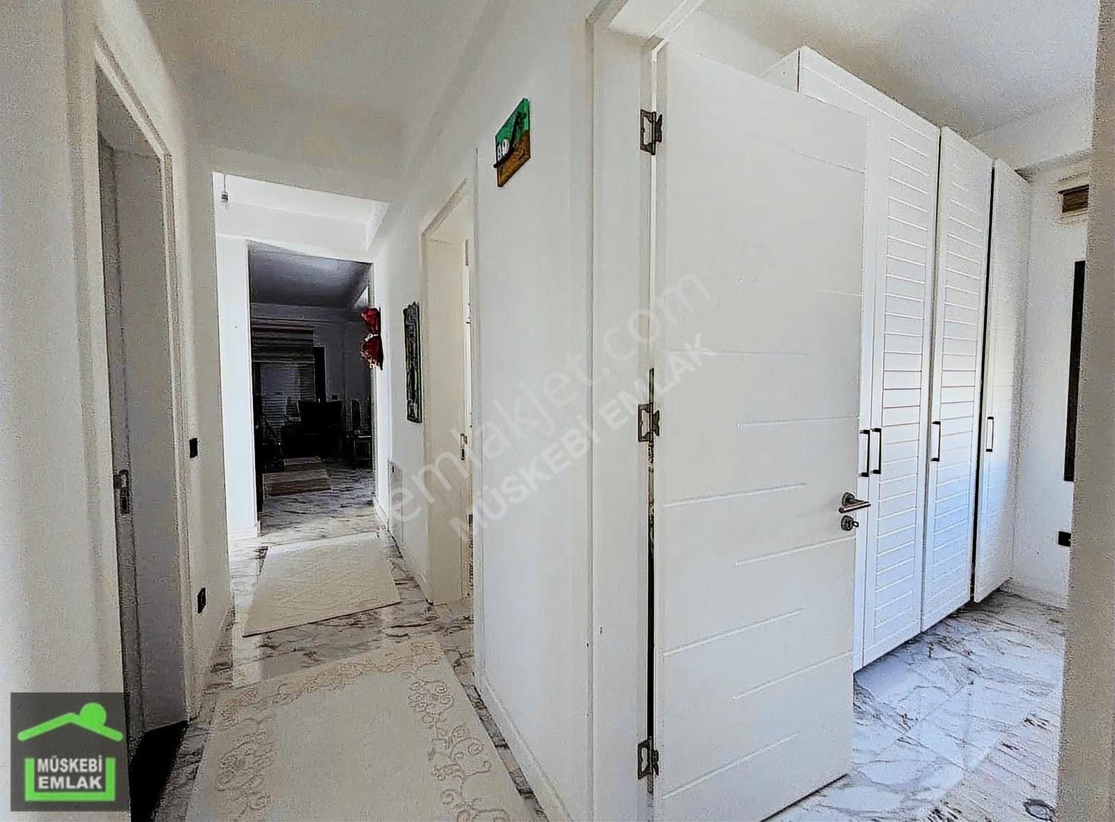 Ortakent Merkezde Site İçinde Kiralık 3+1 Eşyalı Daire - Görsel 18