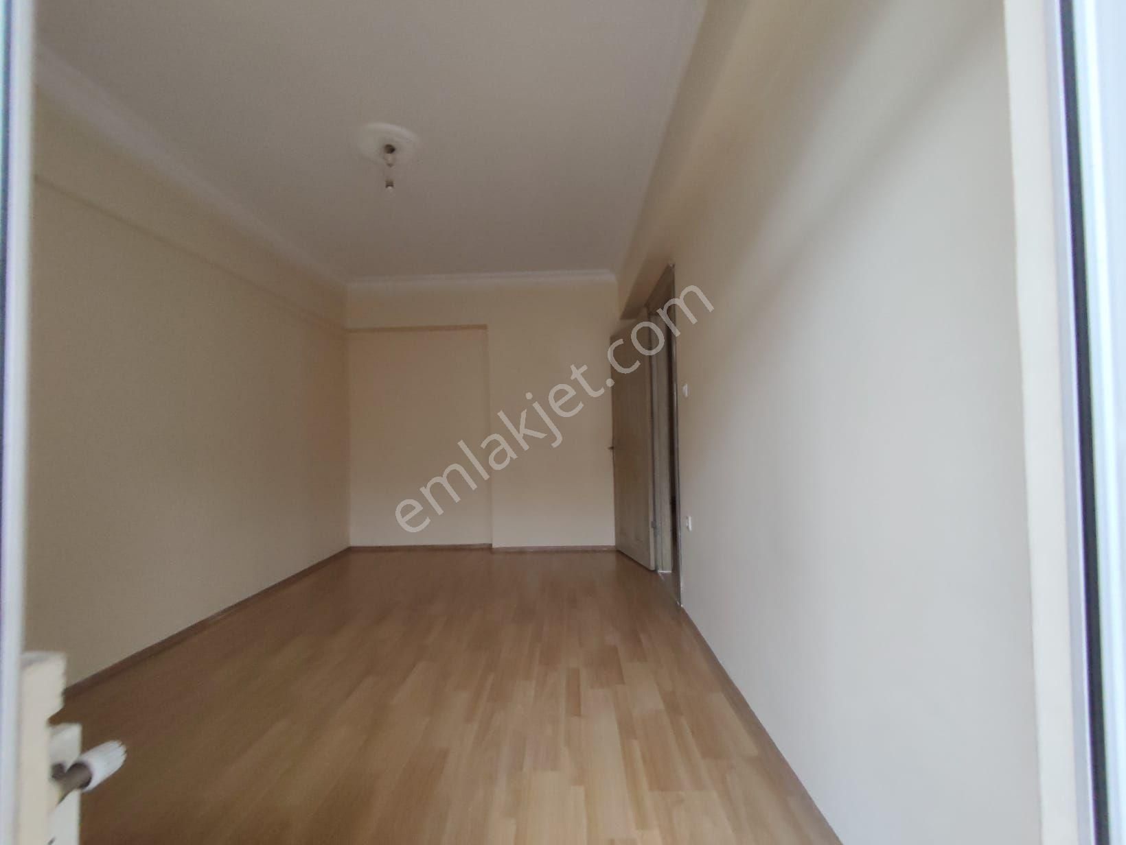 Yılmaz Gayrimenkulden Asansörlü Ara Kat Cadde Üzeri Kacırılmayacak 3+1 Fırsat Dairesi - Görsel 15