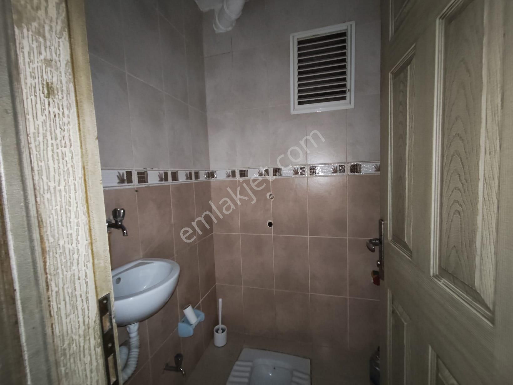 Yılmaz Gayrimenkulden Asansörlü Ara Kat Cadde Üzeri Kacırılmayacak 3+1 Fırsat Dairesi - Görsel 19