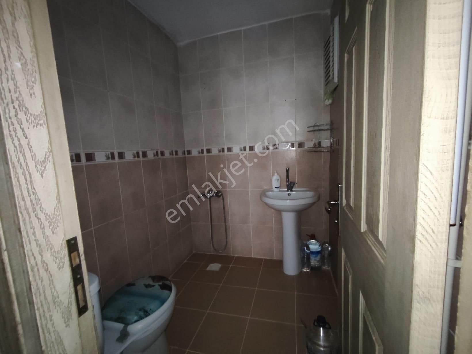 Yılmaz Gayrimenkulden Asansörlü Ara Kat Cadde Üzeri Kacırılmayacak 3+1 Fırsat Dairesi - Görsel 16