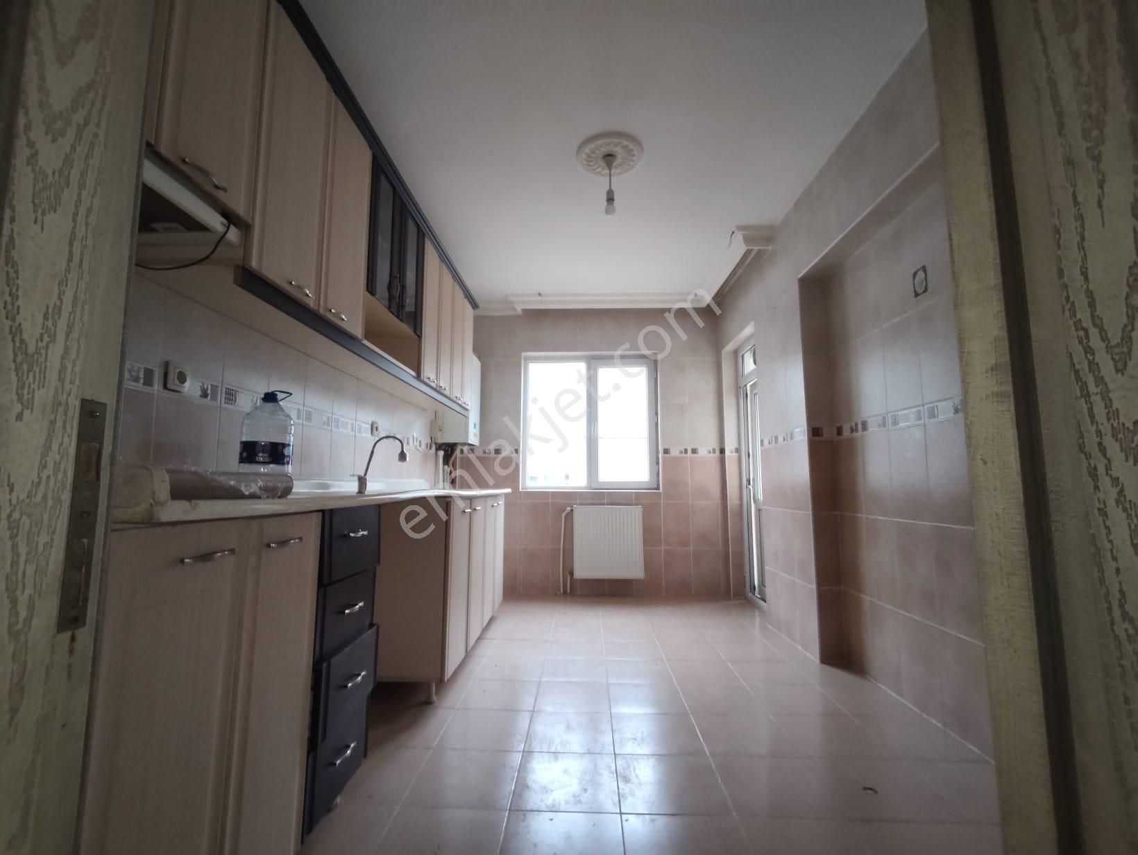 Yılmaz Gayrimenkulden Asansörlü Ara Kat Cadde Üzeri Kacırılmayacak 3+1 Fırsat Dairesi - Görsel 20