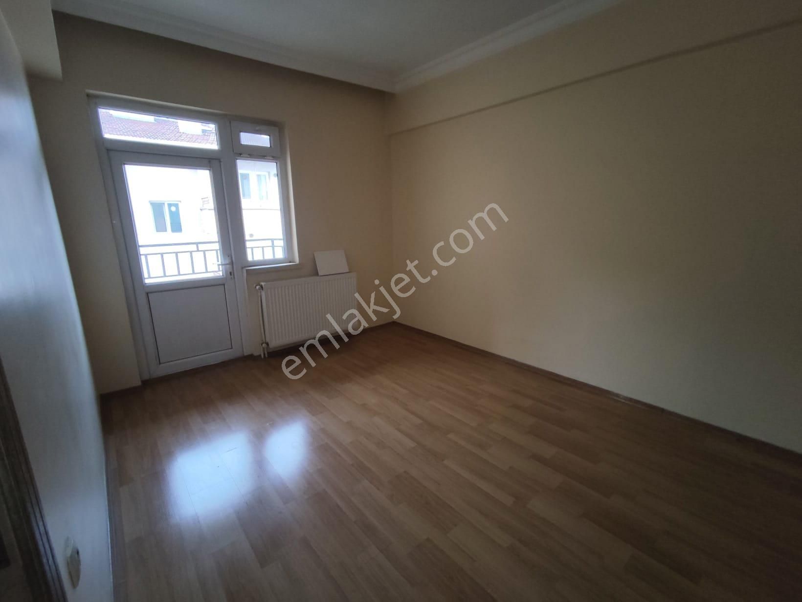 Yılmaz Gayrimenkulden Asansörlü Ara Kat Cadde Üzeri Kacırılmayacak 3+1 Fırsat Dairesi - Görsel 13