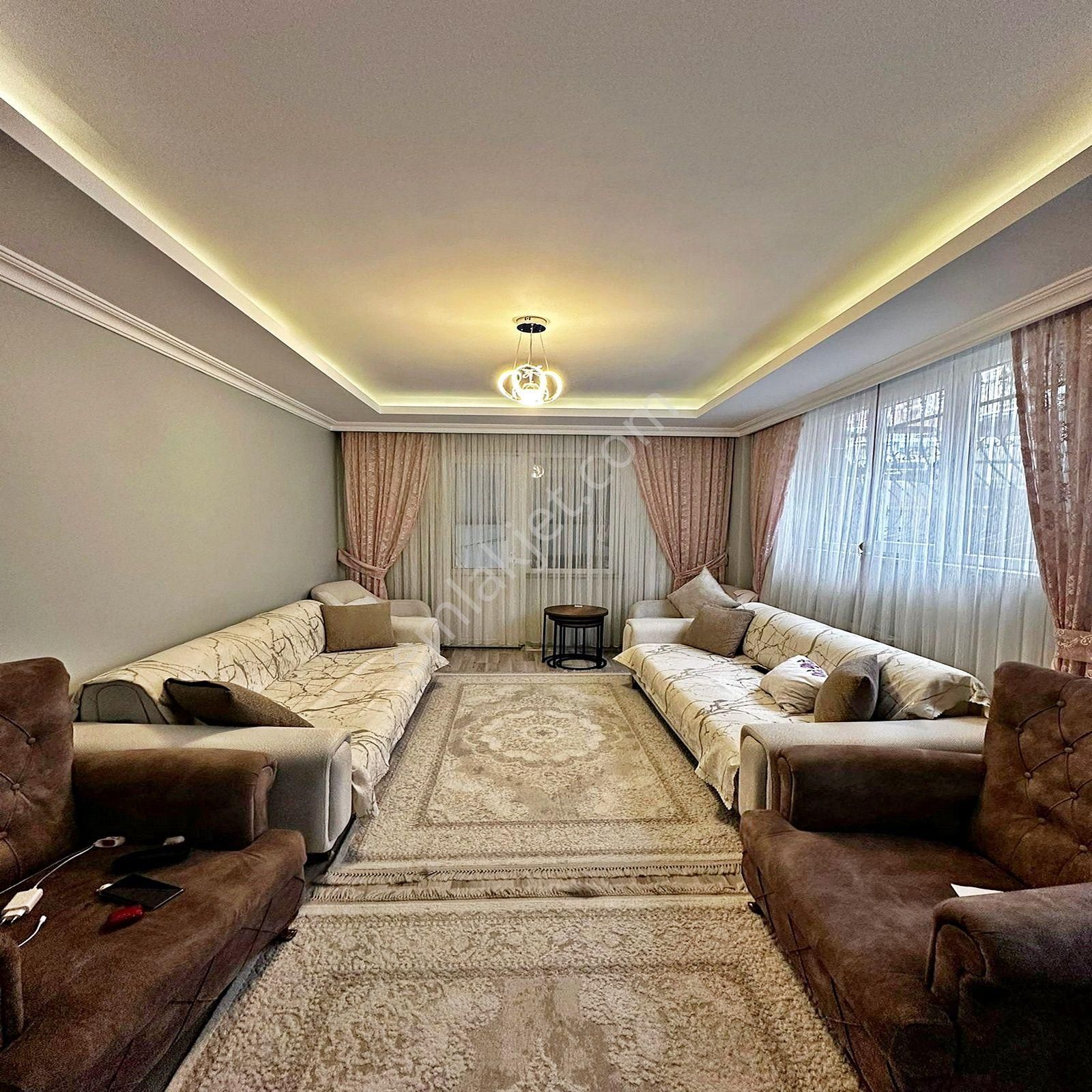 Güzelyurt Mahallesinde Metrobüse Yakın 1+1 Bahçeli Bahçe Katı - Görsel 23