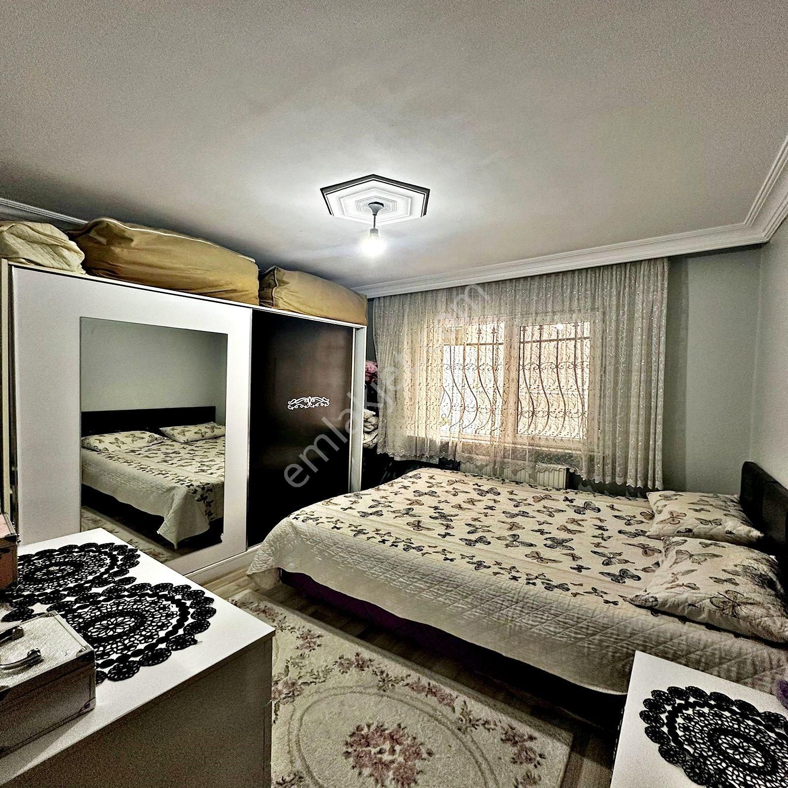 Güzelyurt Mahallesinde Metrobüse Yakın 1+1 Bahçeli Bahçe Katı - Görsel 4