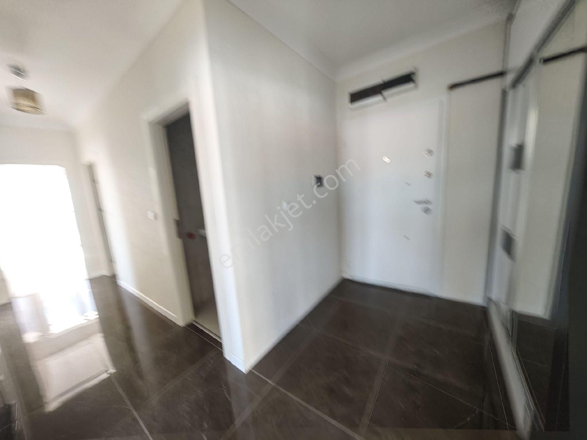 3+1 Katta Giyinme Odalı Ebeveyn Banyolu Asansörlü Geniş Daire - Görsel 27