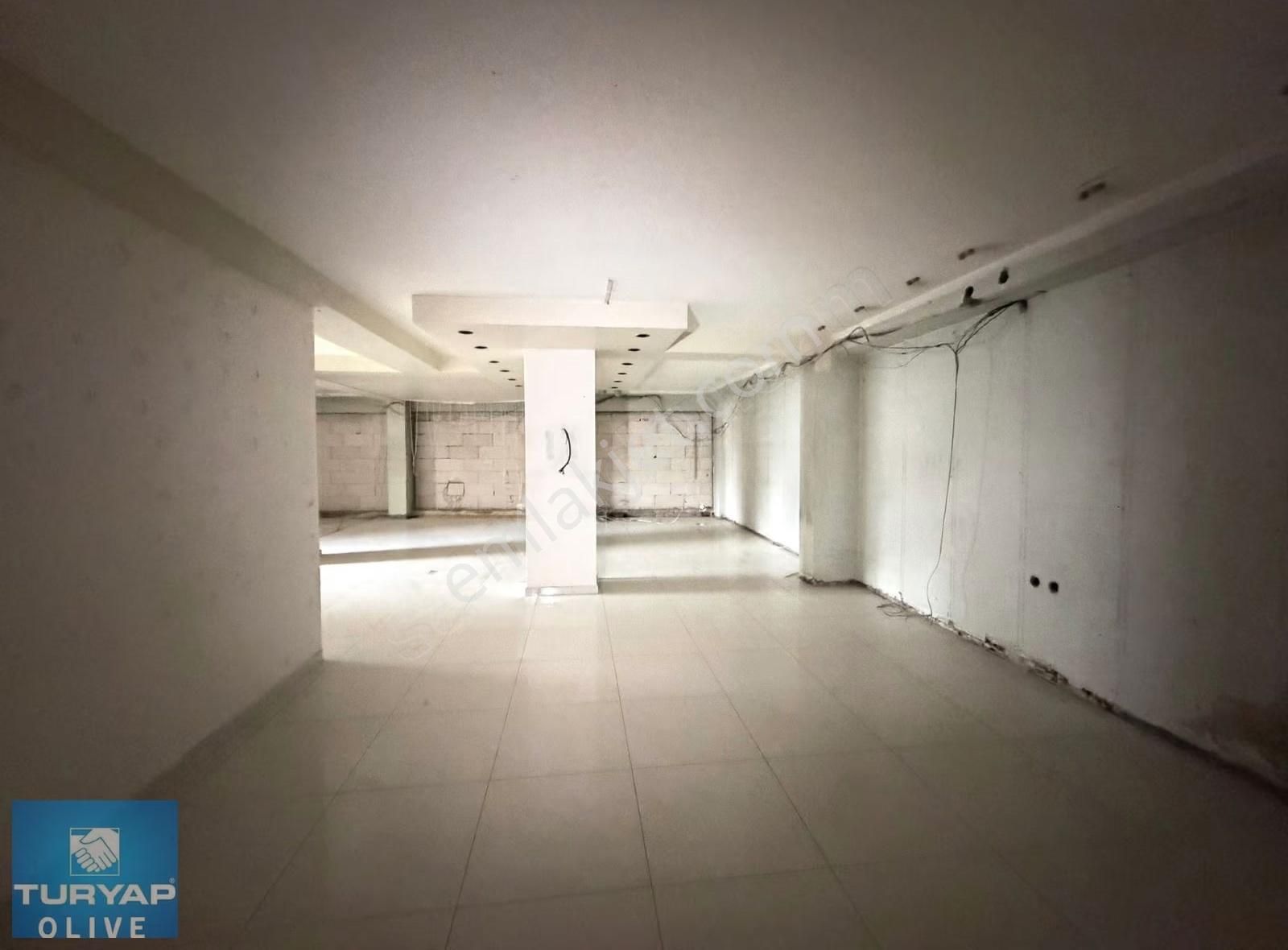 Zeytinburnun'da Köşe Başı Geniş Cepheli Prestijli Dükkan - Görsel 13