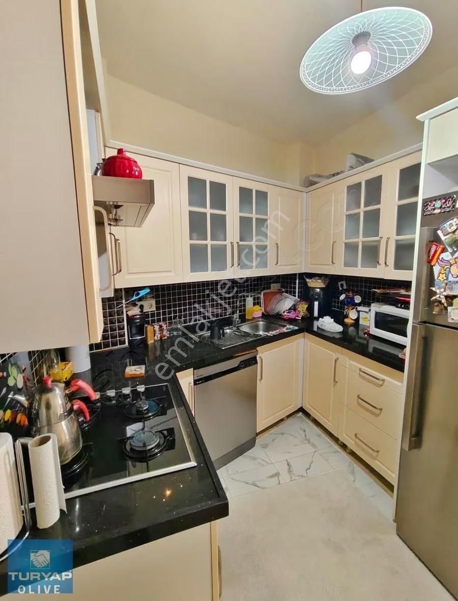 Silivrikapıda Fırsat Satılık 2+1 Daire 93 M² Masrafsız - Temiz - Görsel 11