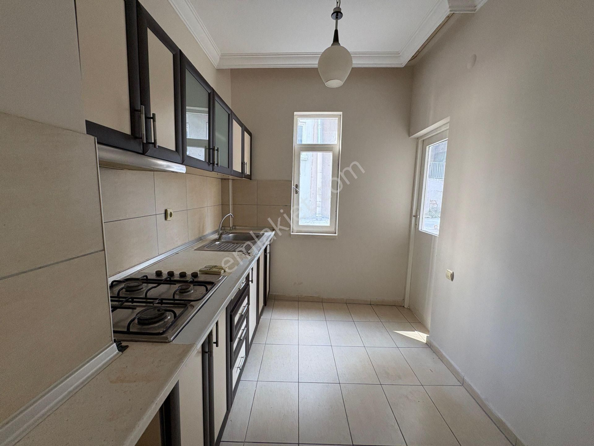 Ali Çetinkaya Cad. Şehir Tiyatroları Karşısı Kiralık 1+1 Ofis - Görsel 14