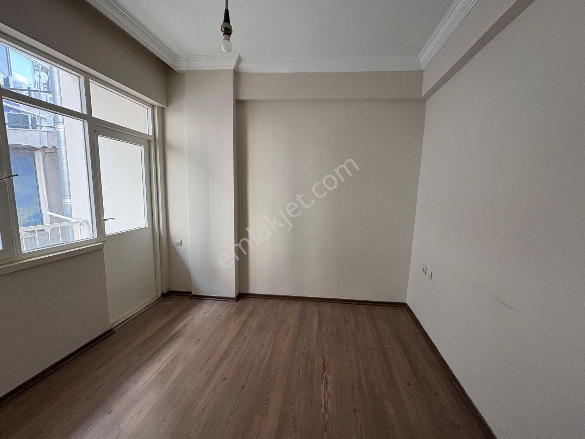 Ali Çetinkaya Cad. Şehir Tiyatroları Karşısı Kiralık 1+1 Ofis - Görsel 9