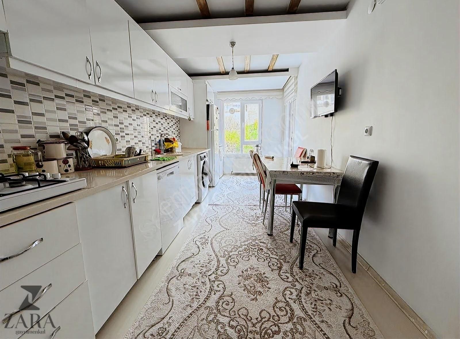 ▄zara▄akşemsettin Mh. Asansörlü İskanlı Ara Kat 125m² 3+1 Daire
