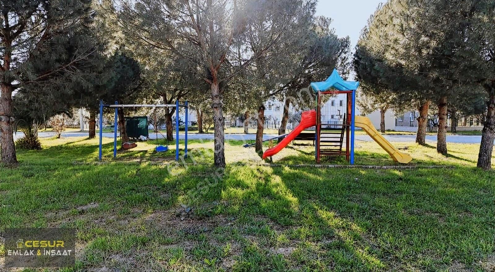 İzmir Dikili Töyko Sitesinde Satılık Arsa - Görsel 3