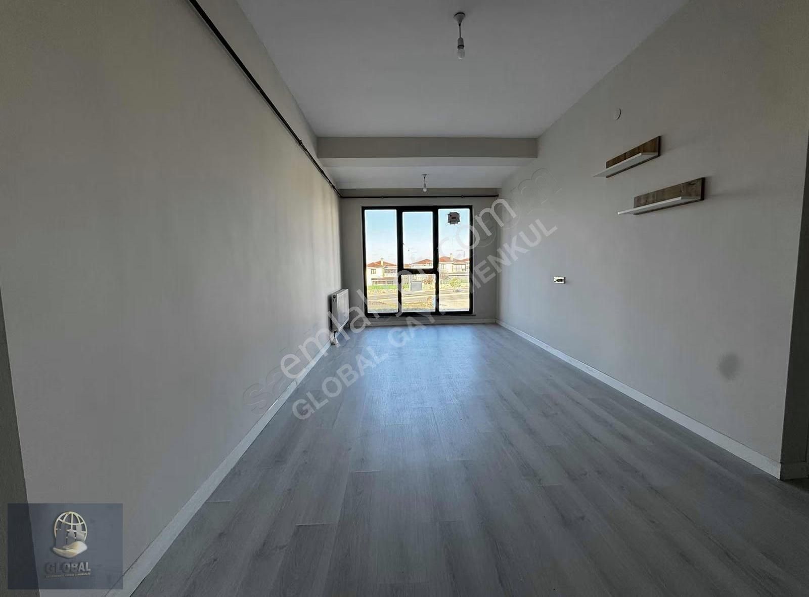 Çorlu Nusratiye Mahallesinde Kiralık Boyalı Temiz 1+1 Daire