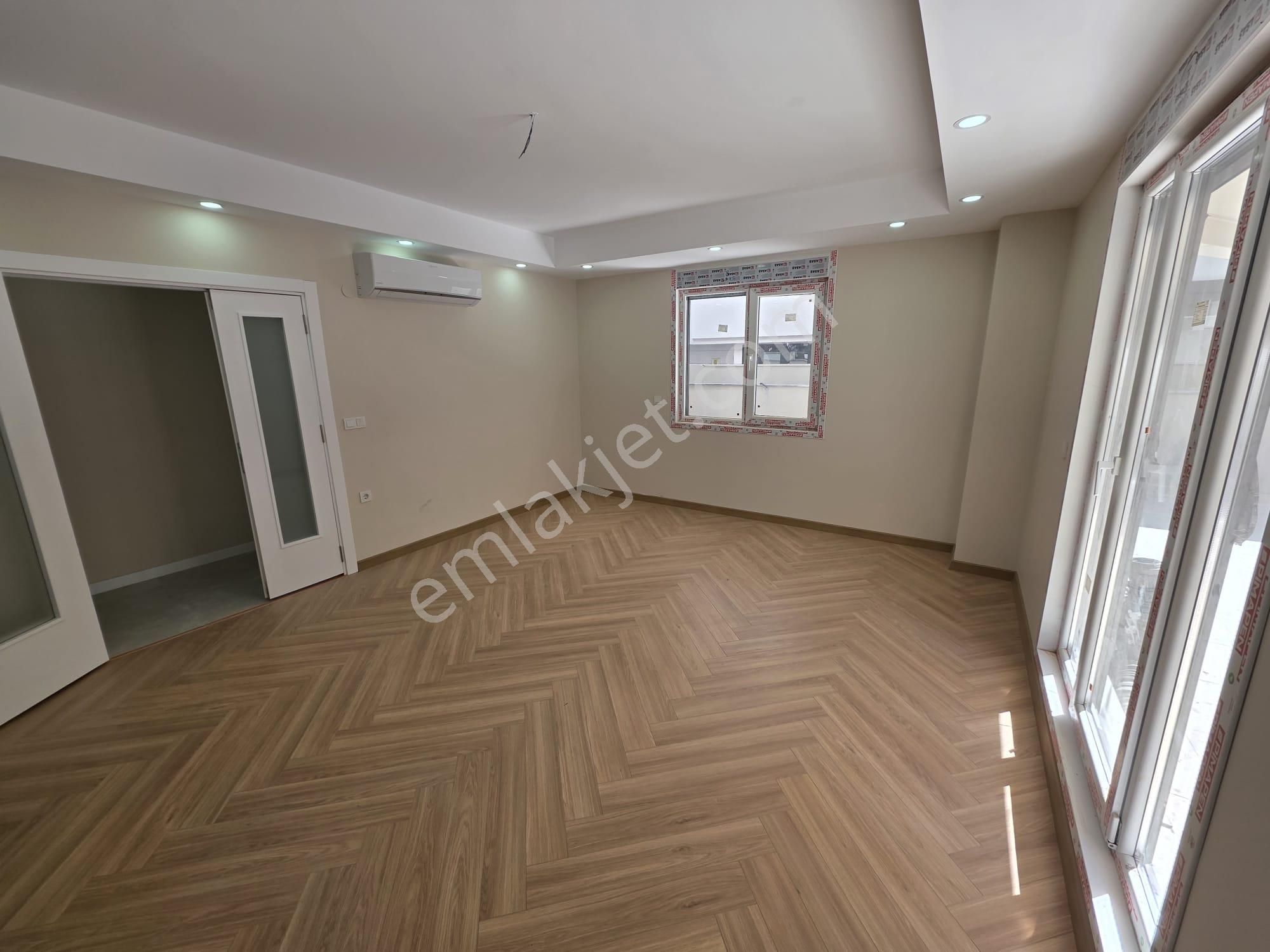 İstanbul House'dan Röntgen Sok.ta 3+1 Den 2+1 Dönüştürülen Daire - Görsel 5