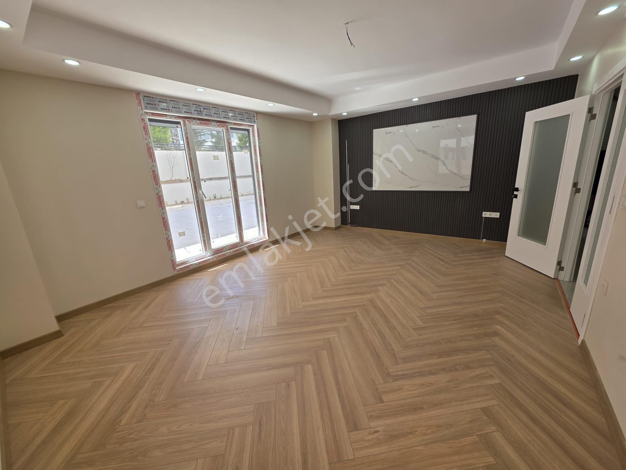 İstanbul House'dan Röntgen Sok.ta 3+1 Den 2+1 Dönüştürülen Daire - Görsel 3